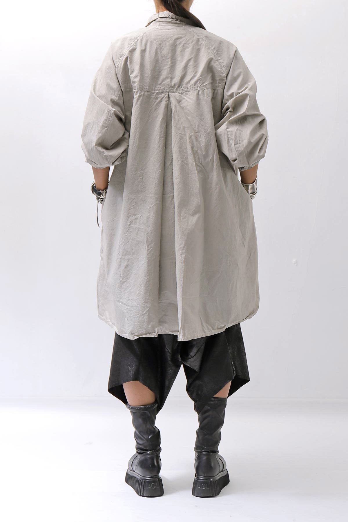【RUNDHOLZ】 UNISEX OVERSIZE BACK TUCK SHIRT_SAND CLOUD