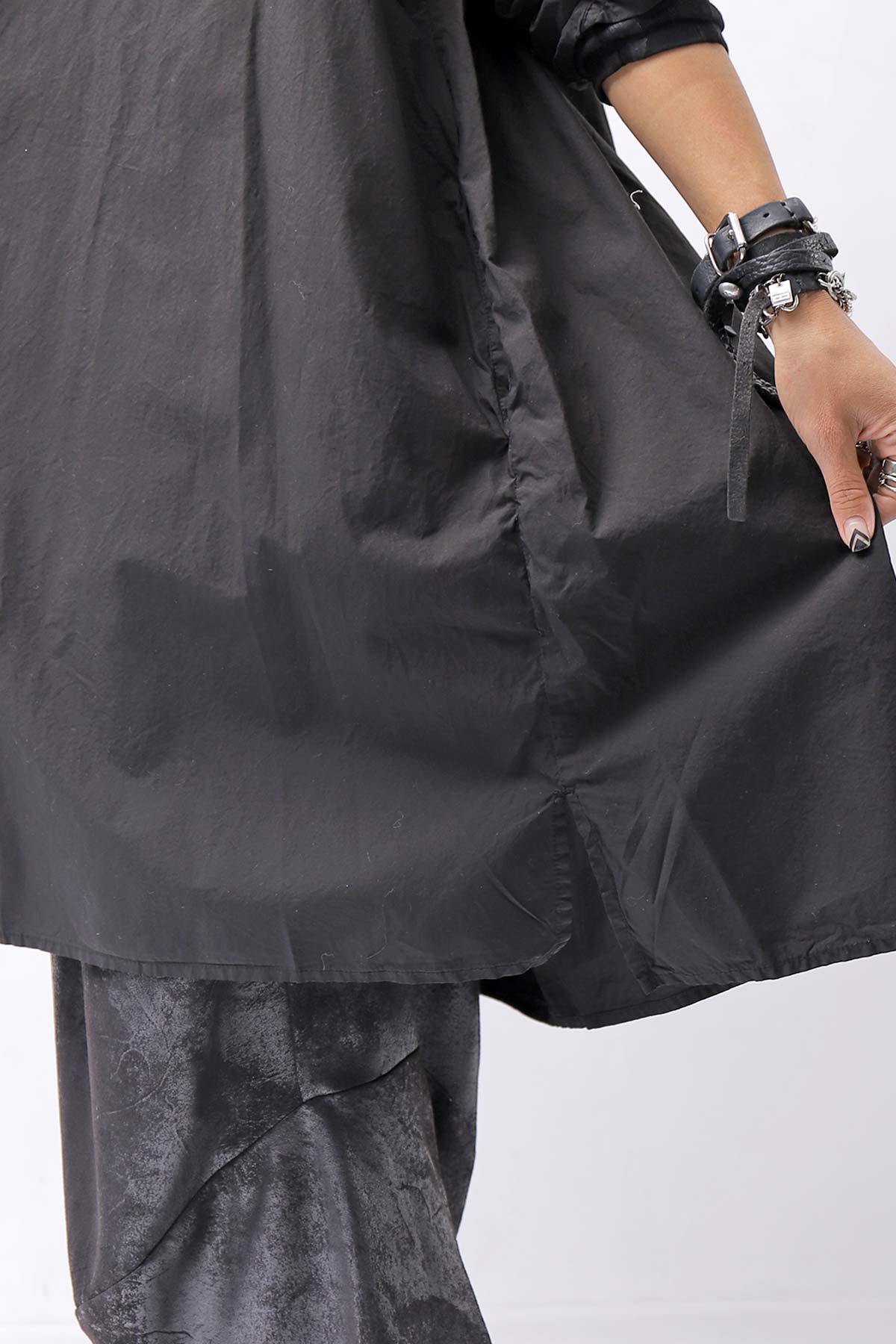 【RUNDHOLZ】 UNISEX OVERSIZE BACK TUCK SHIRT_BLACK