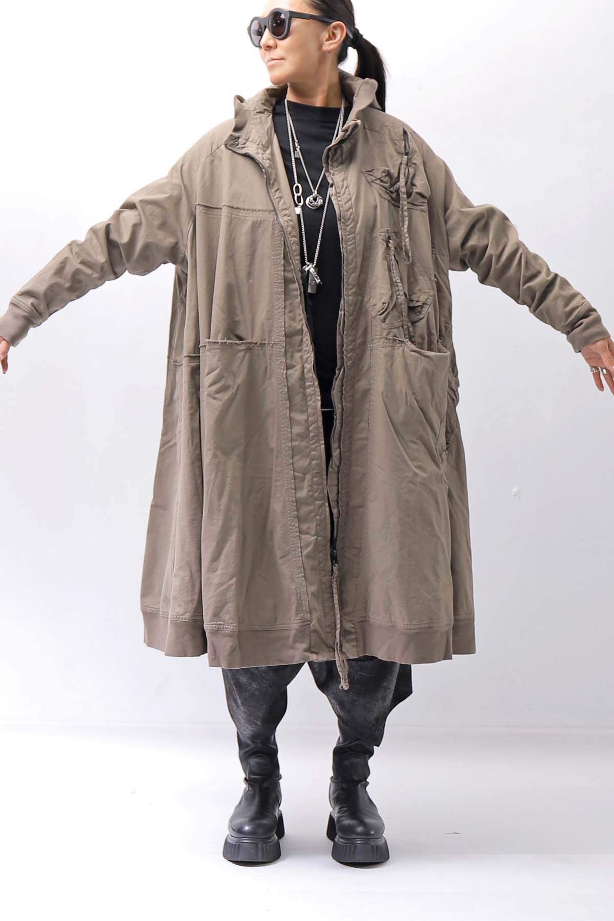 【RUNDHOLZ】 UNISEX ZIPED POCKETS＆HOOD LONG COAT 260 1208_DUNE