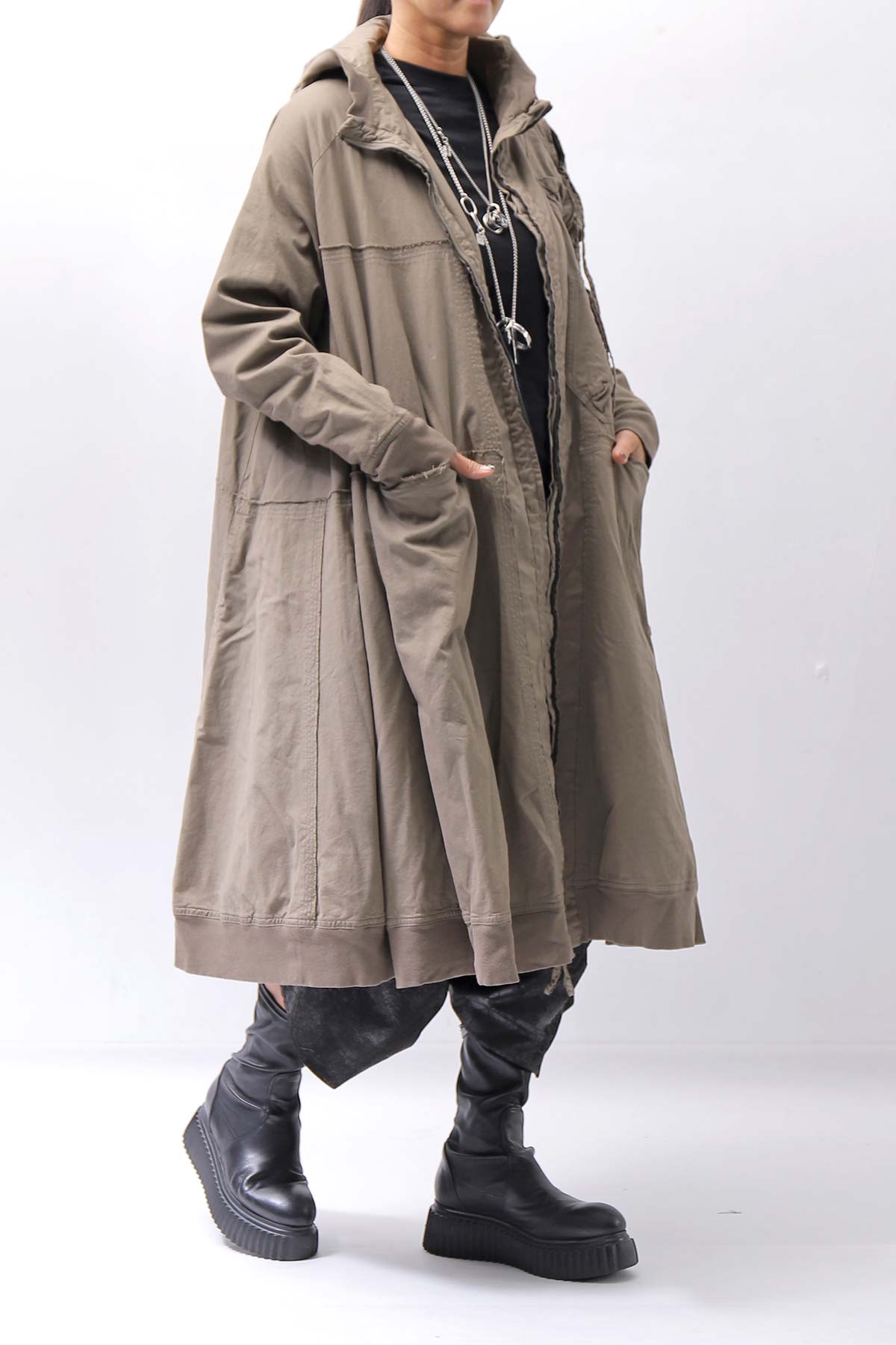 【RUNDHOLZ】 UNISEX ZIPED POCKETS＆HOOD LONG COAT 260 1208_DUNE