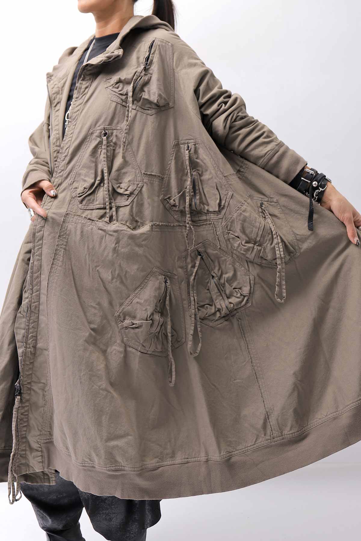 【RUNDHOLZ】 UNISEX ZIPED POCKETS＆HOOD LONG COAT 260 1208_DUNE