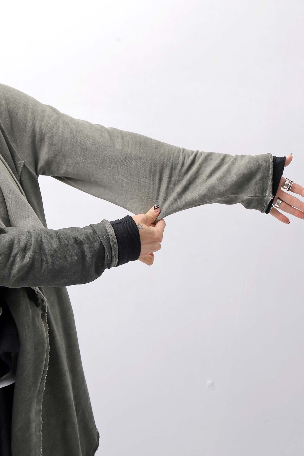 【sanctamuerte】 UNISEX ASYMMETRY SWEAT CARDIGAN_SALVIA(MILITARY)