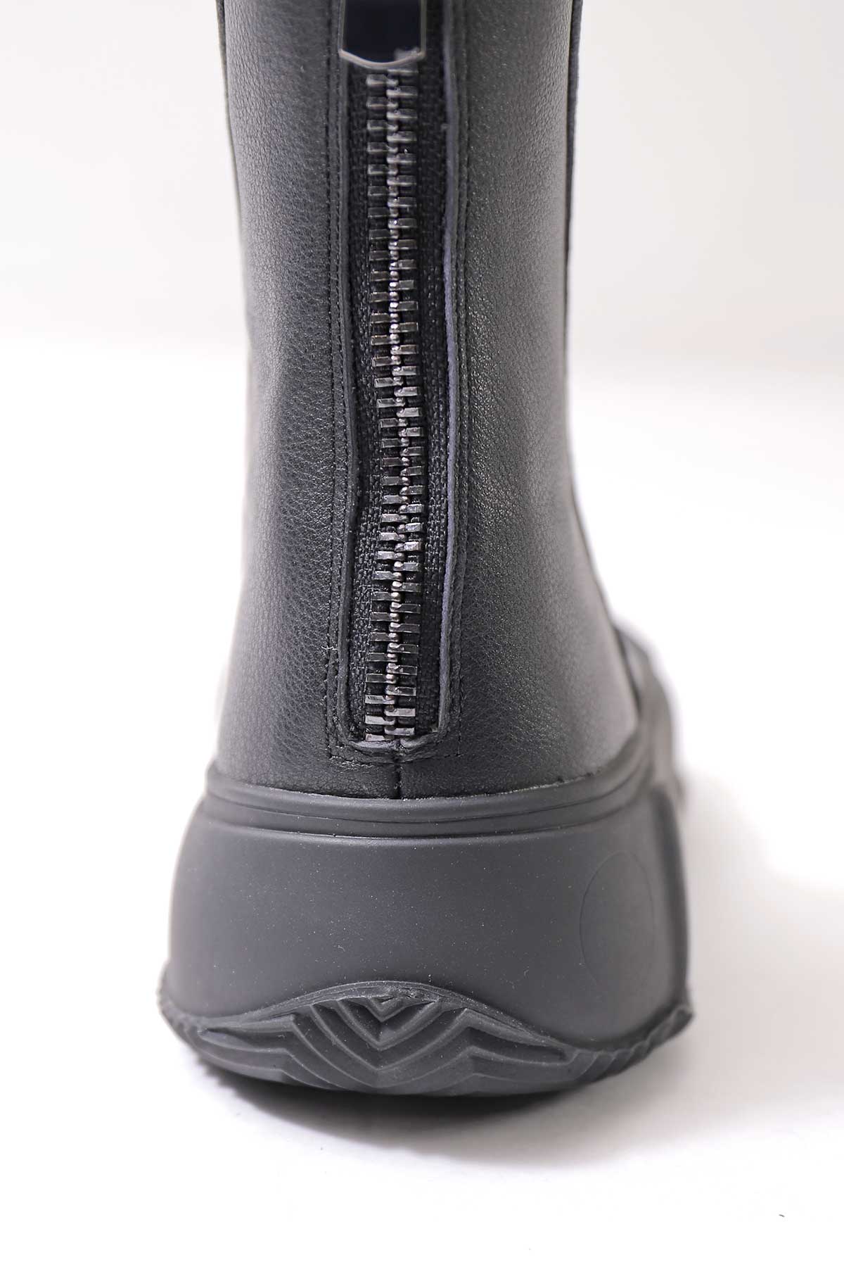 【Alès Dacchia】 BACK ZIP FRONT DRAPE LEATHER SNEAKER_BLACK