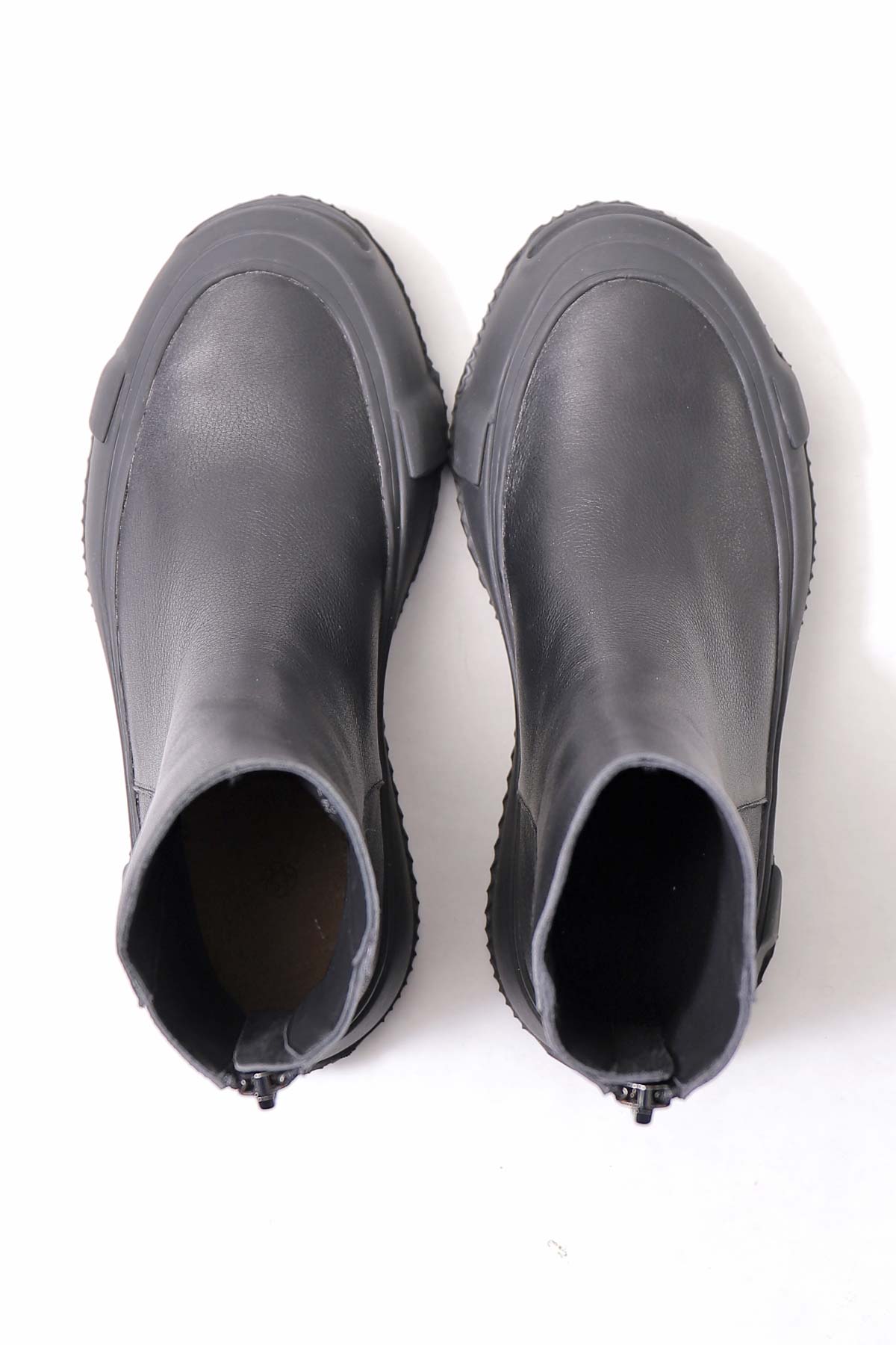 【Alès Dacchia】 BACK ZIP FRONT DRAPE LEATHER SNEAKER_BLACK