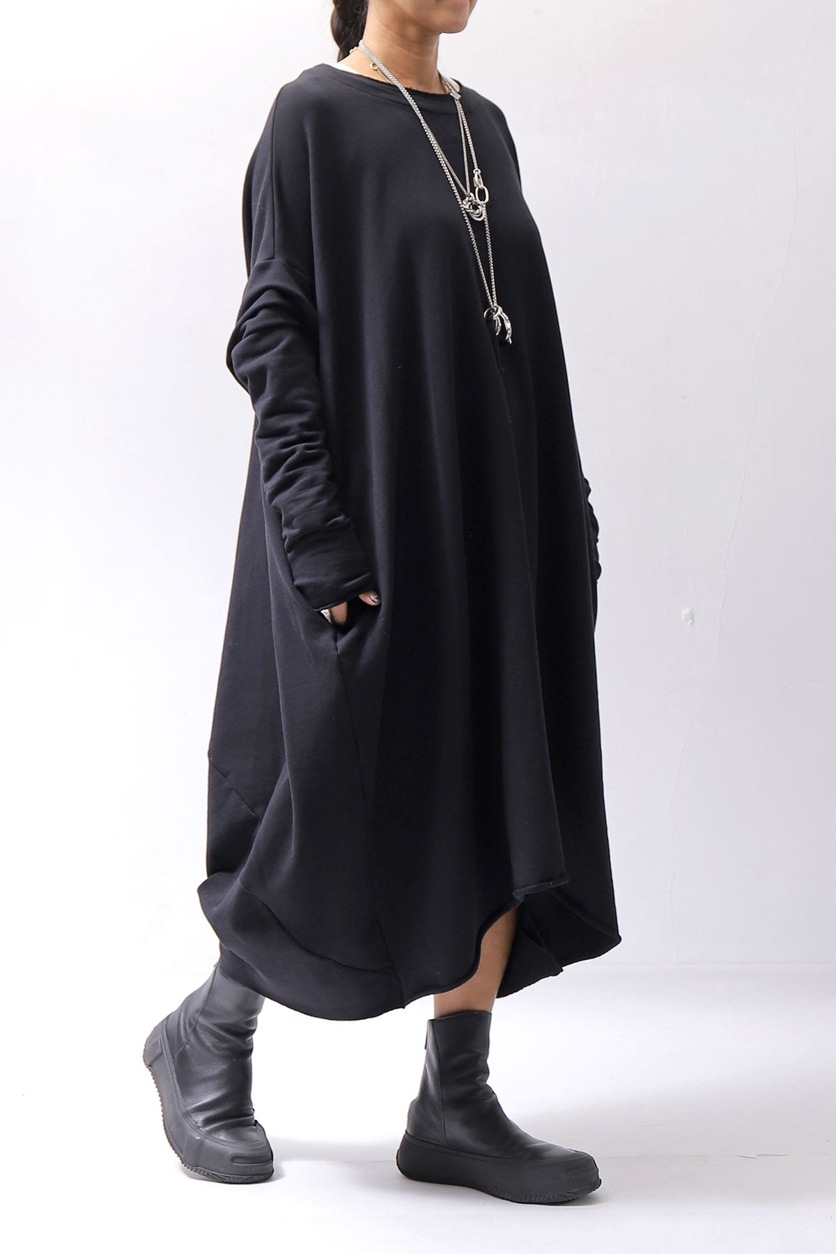 【bajra】 OVERSIZED BACK DRAPE DRESS 159QK01_BLACK