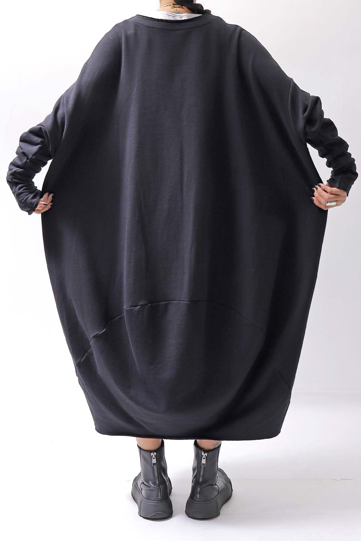 【bajra】 OVERSIZED BACK DRAPE DRESS 159QK01_BLACK