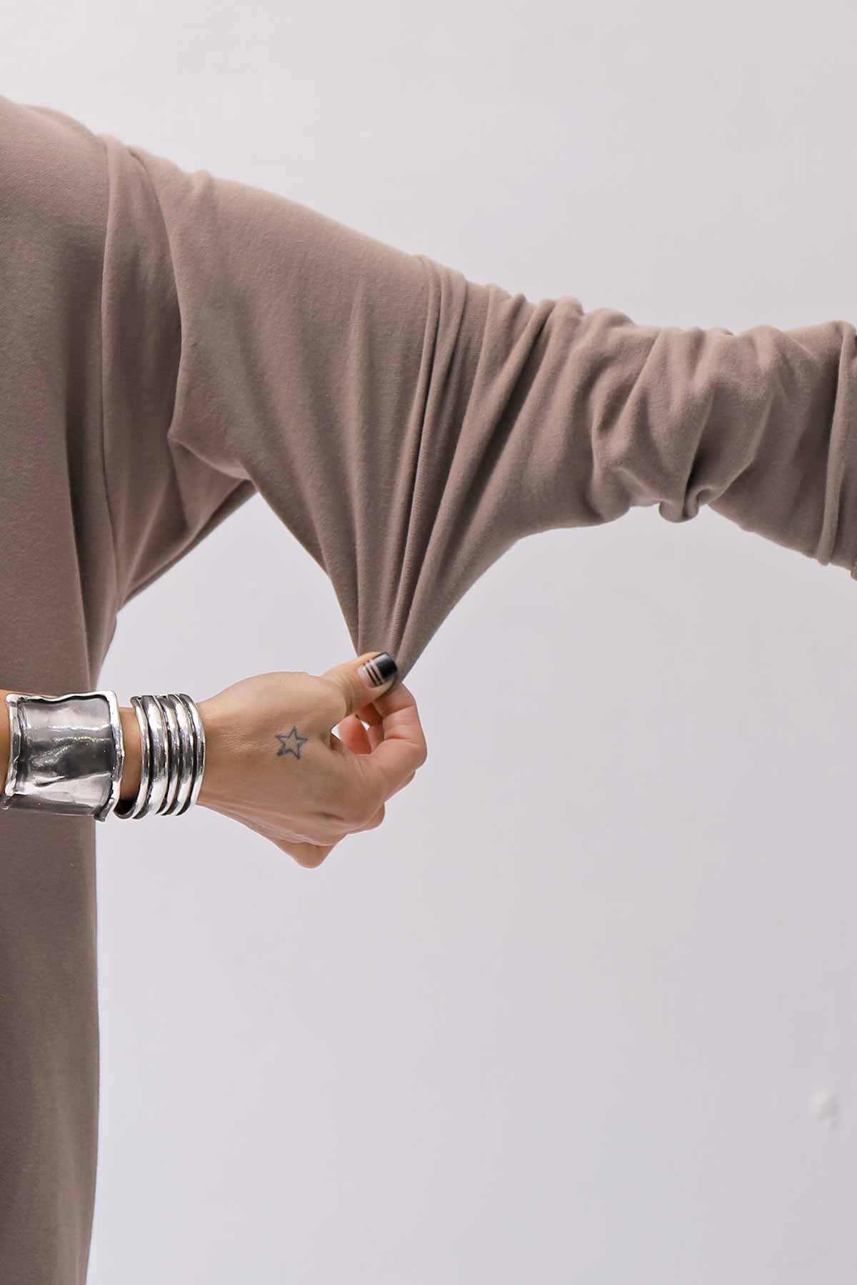 【bajra】 OVERSIZED BACK DRAPE DRESS 159QK01_TAUPE