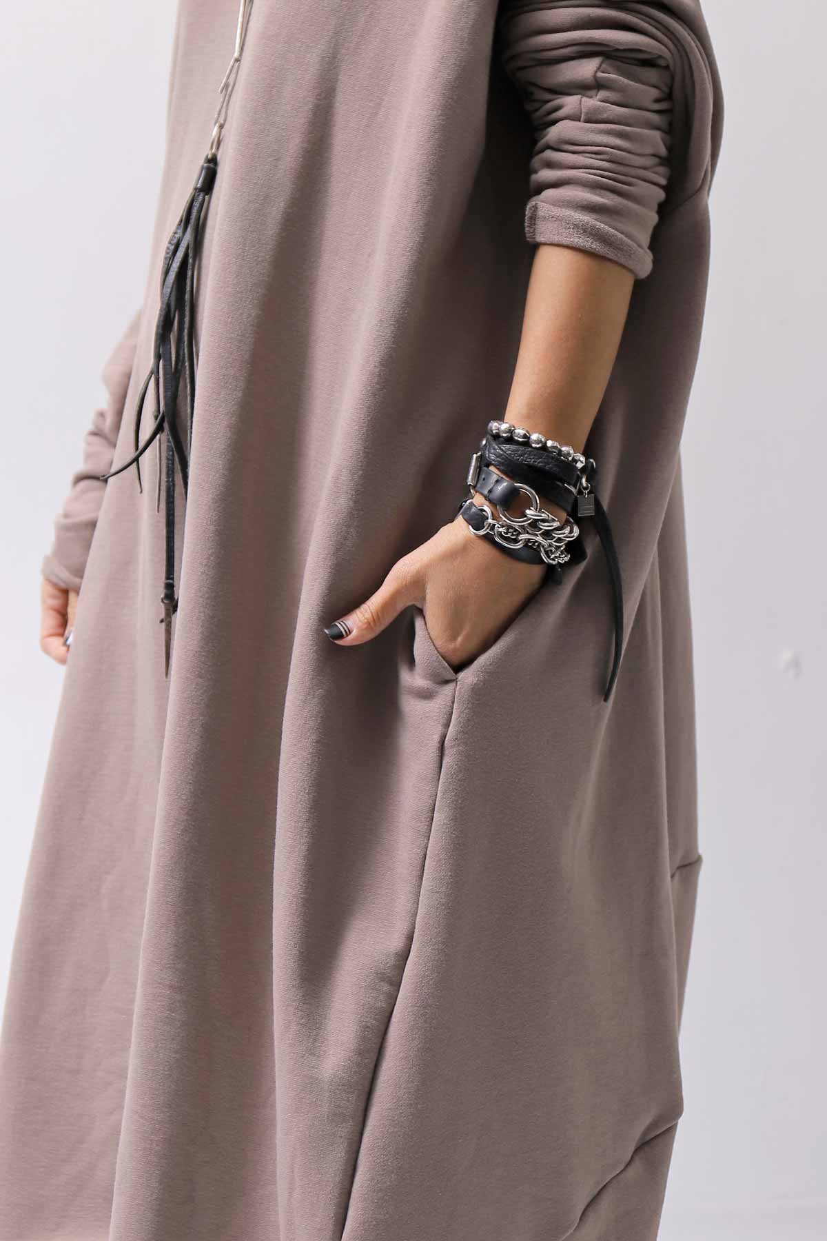 【bajra】 OVERSIZED BACK DRAPE DRESS 159QK01_TAUPE