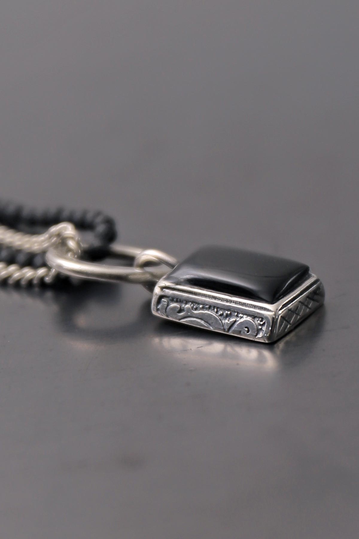 【GOTI】 ONYX &amp; BLACK AGATE NECKLACE_CN1171