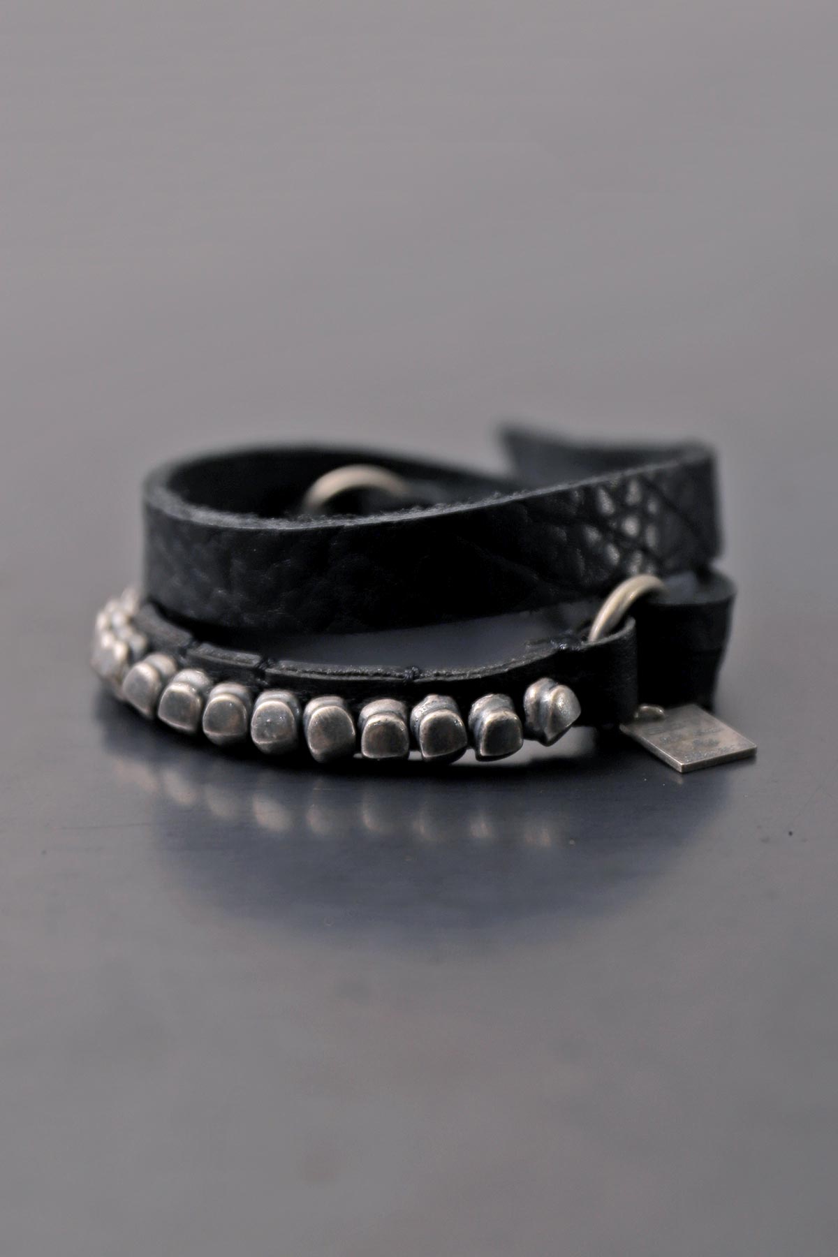 GOTI】 SILVER STONE LEATHER BRACELET_BR937 – QUADRATO Boutique