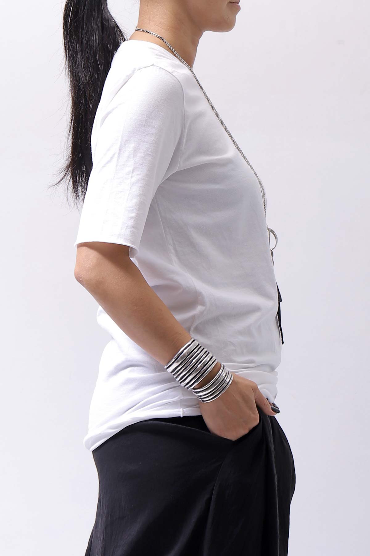 【Primordial is Primitive】 UNISEX SIDE PRINTED SLIM FIT TEE ST-709RO_WHITE