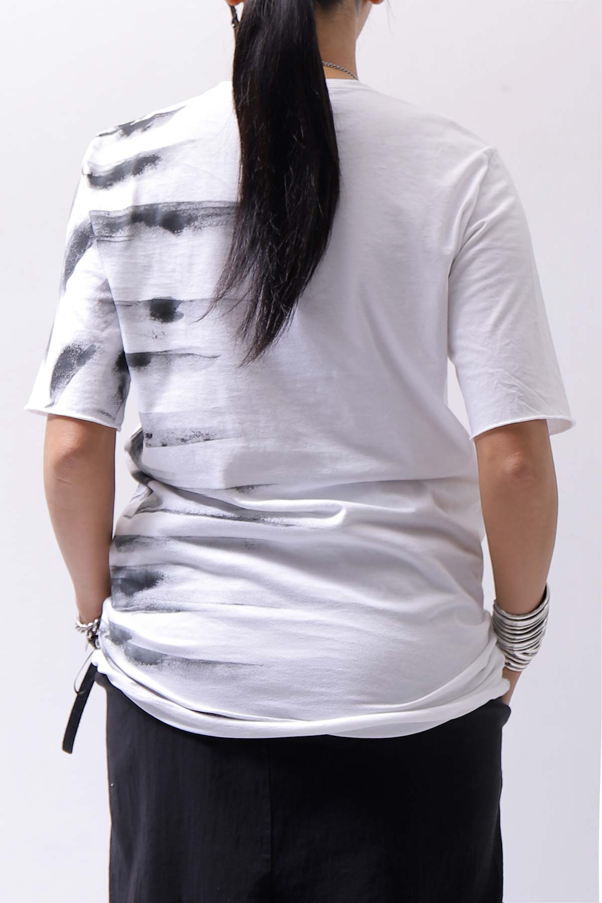 【Primordial is Primitive】 UNISEX SIDE PRINTED SLIM FIT TEE ST-709RO_WHITE