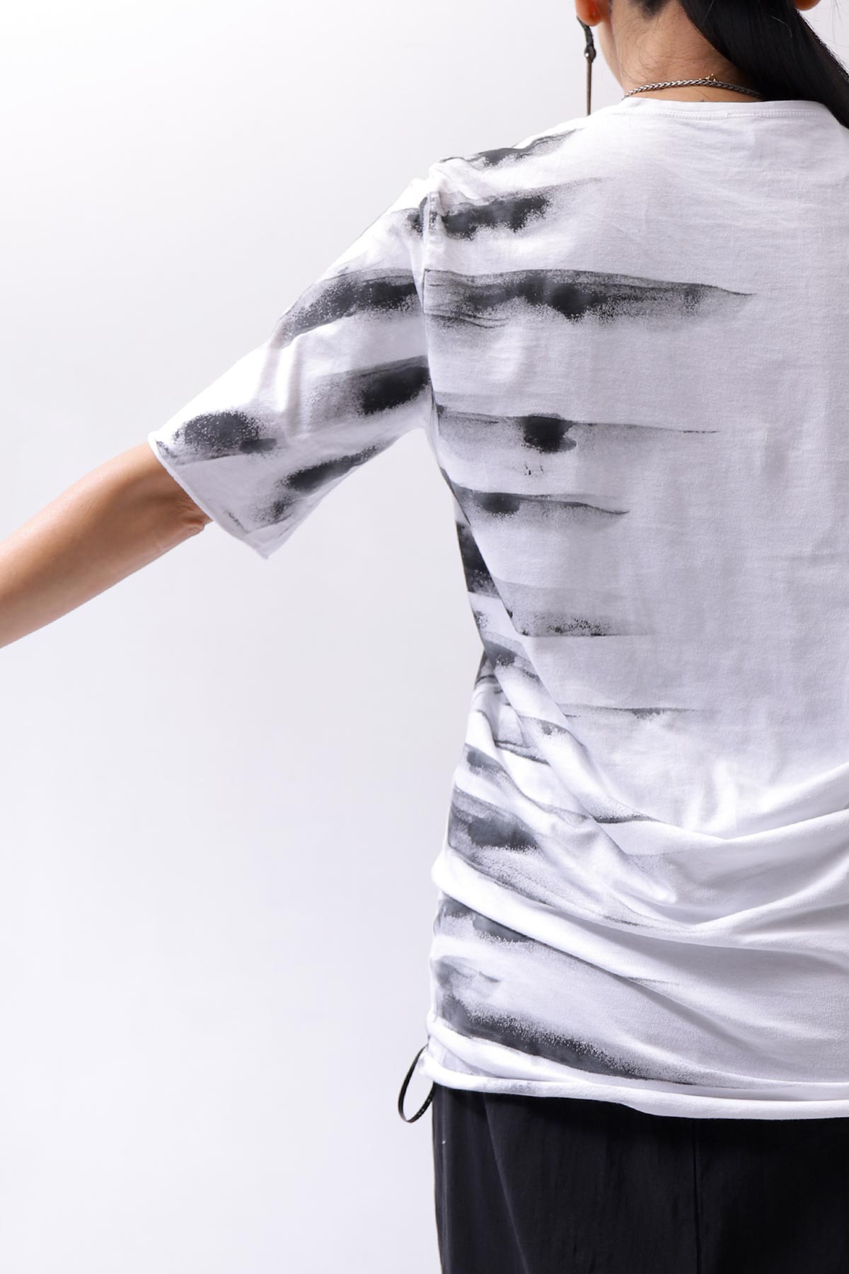 【Primordial is Primitive】 UNISEX SIDE PRINTED SLIM FIT TEE ST-709RO_WHITE