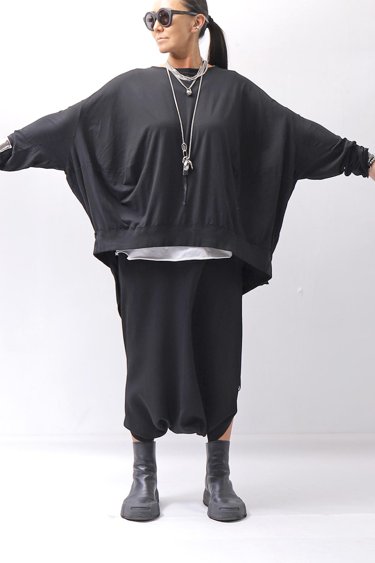 【RUNDHOLZ】 UNISEX TWIST COTTON BACK LAYERED ASYMMETRY TOP 256 0531_BLACK
