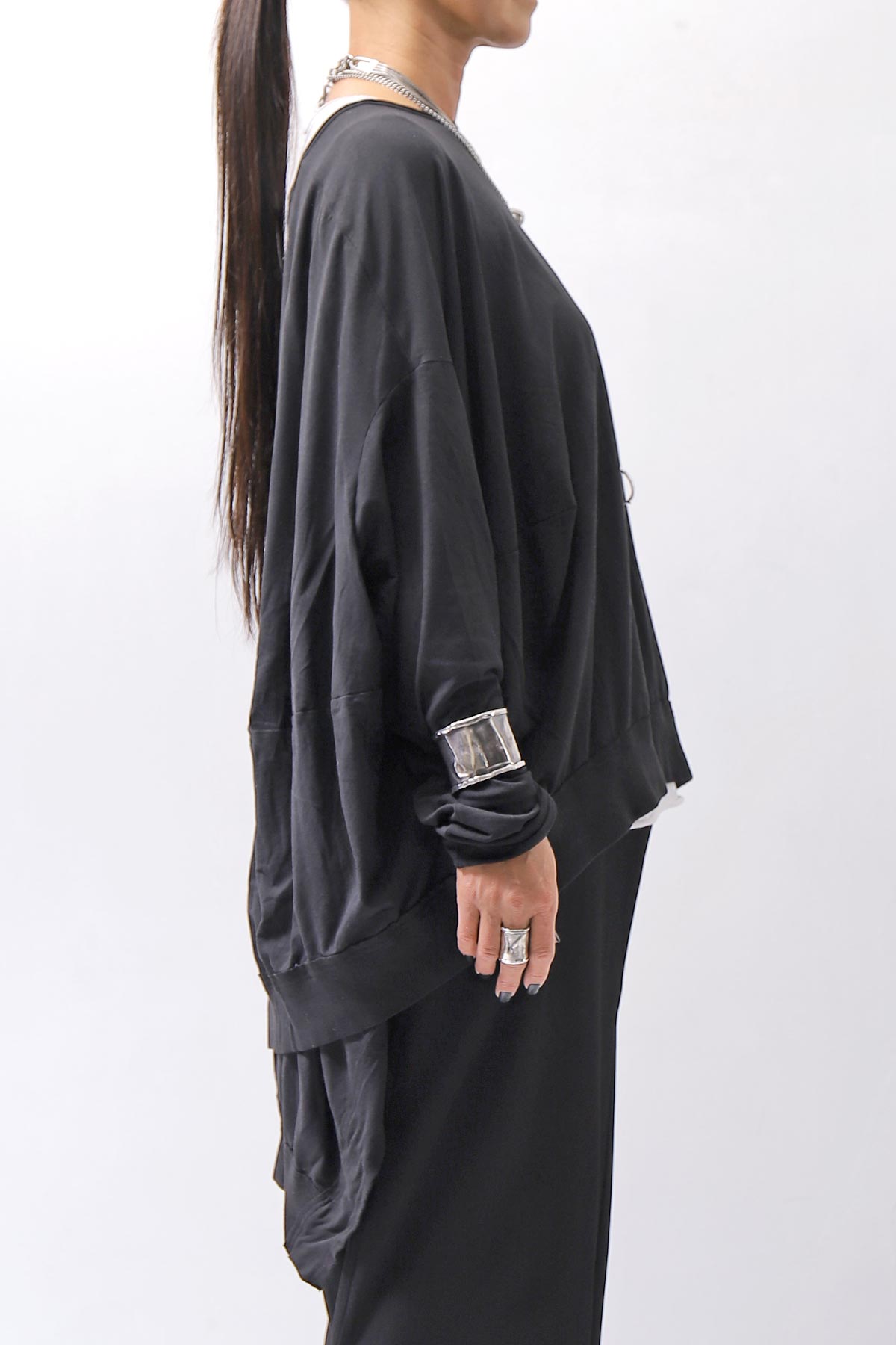 【RUNDHOLZ】 UNISEX TWIST COTTON BACK LAYERED ASYMMETRY TOP 256 0531_BLACK