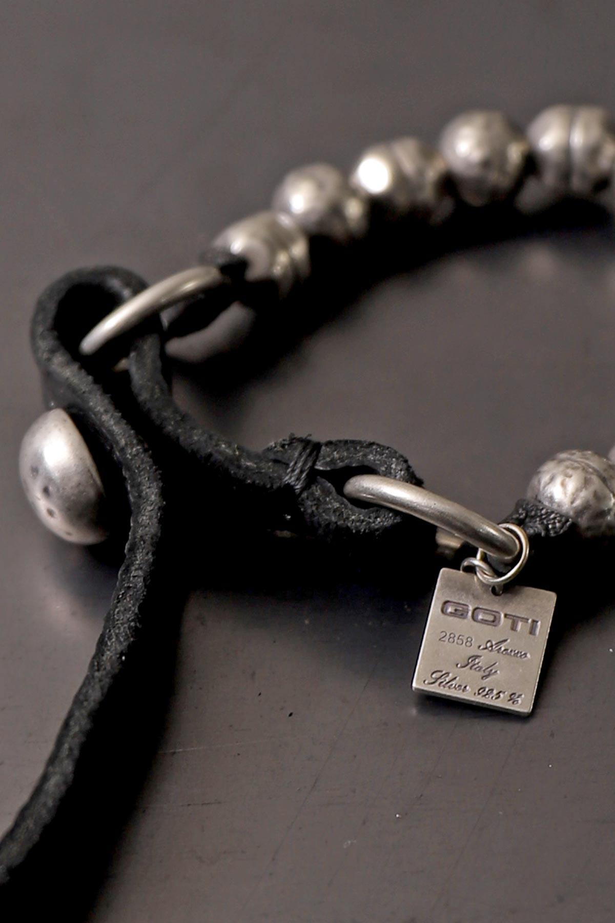 GOTI】 SILVER STONE BALL＆LEATHER BRACELET_BR2207 – QUADRATO Boutique