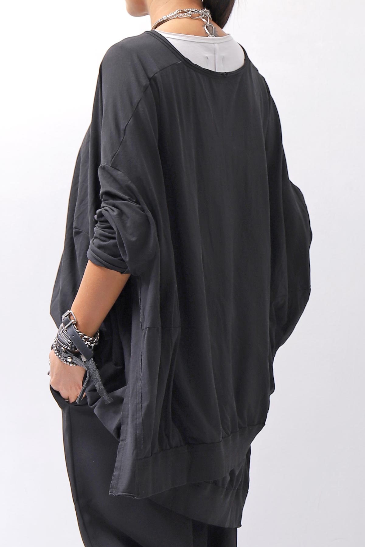 【RUNDHOLZ】 UNISEX TWIST COTTON BACK LAYERED ASYMMETRY TOP 256 0531_BLACK