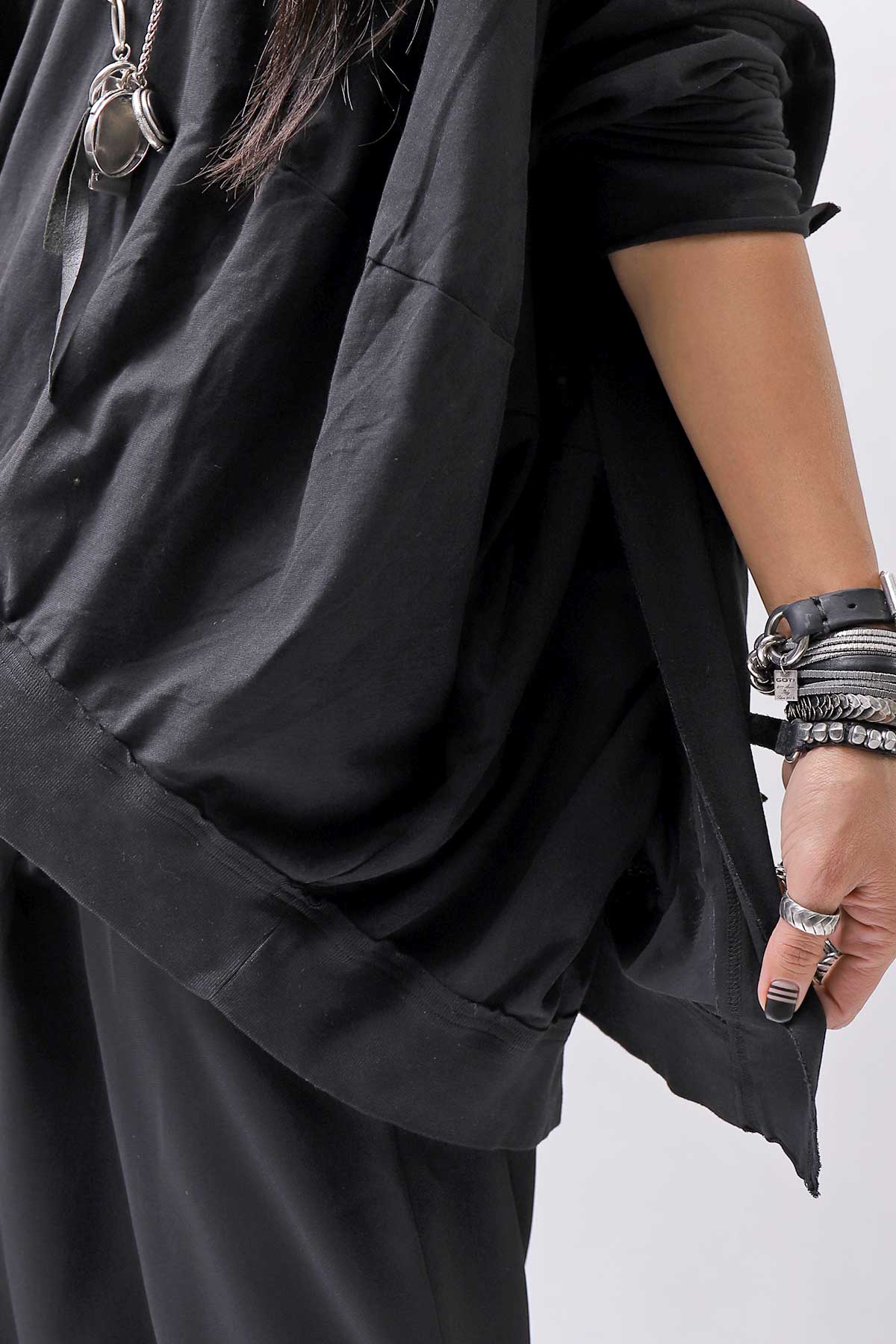 【RUNDHOLZ】 UNISEX TWIST COTTON BACK LAYERED ASYMMETRY TOP 256 0531_BLACK