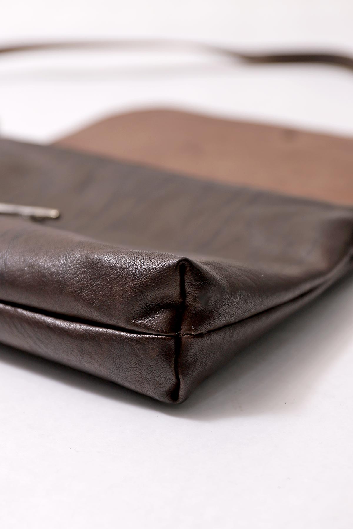 【DANIELE BASTA】 FLAP WALLET POUCH_CHOCOLATE