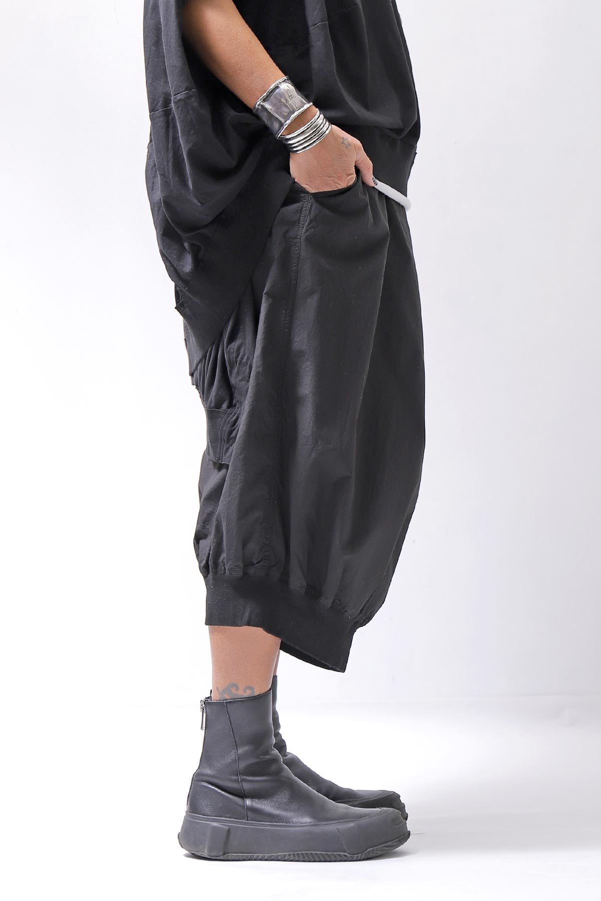 【RUNDHOLZ】 UNISEX FRONT FLAP COTTON RIB PANTS 253 0135_BLACK