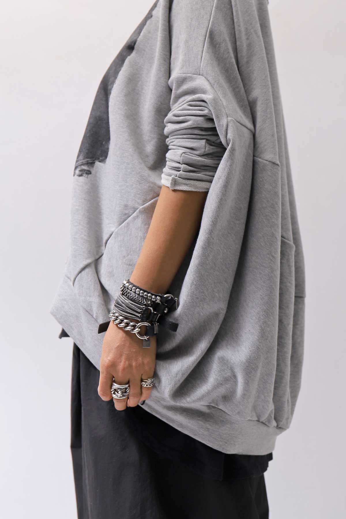 【bajra】 UNISEX BACK DRAPE&amp; PRINTED LIGHT SWEAT TOP 159QK04_GREY PRINTED