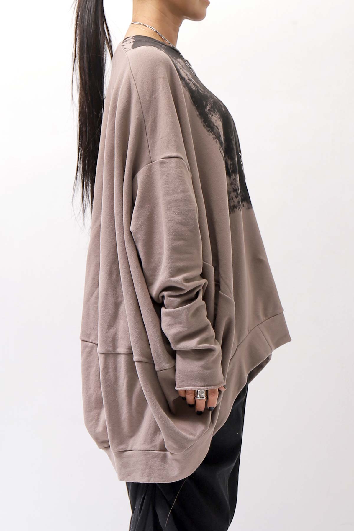 【bajra】 UNISEX BACK DRAPE TOP 154QK03_TAUPE PRINTED