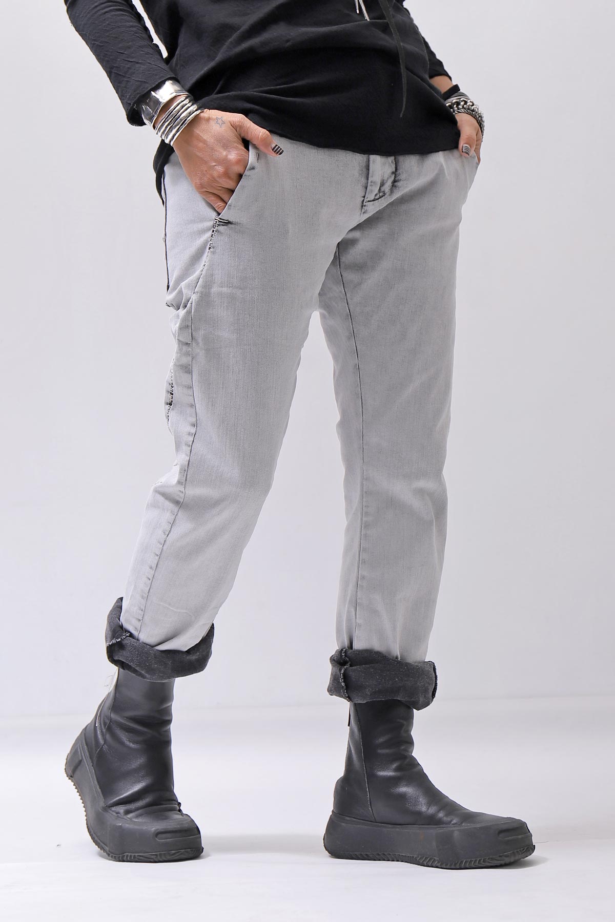 【thom/krom】 UNISEX LOW CROTCH STRETCH DENIM PANTS MT102_BLEACH GREY(LIGHT GREY)
