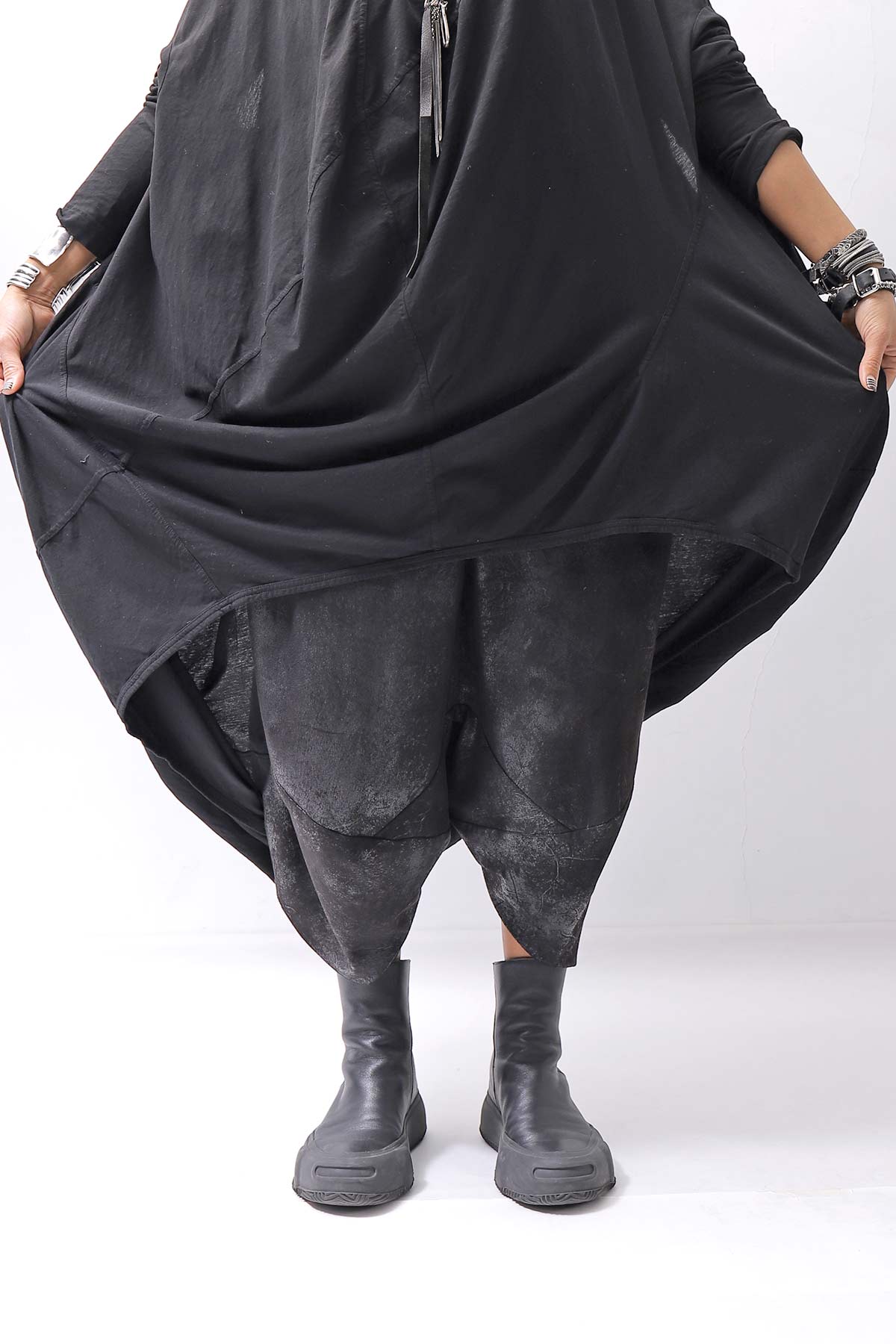 【RUNDHOLZ】 2WAY HOLE ASYMMETRY DRAPE LONG TOP DRESS 252 0937_BLACK