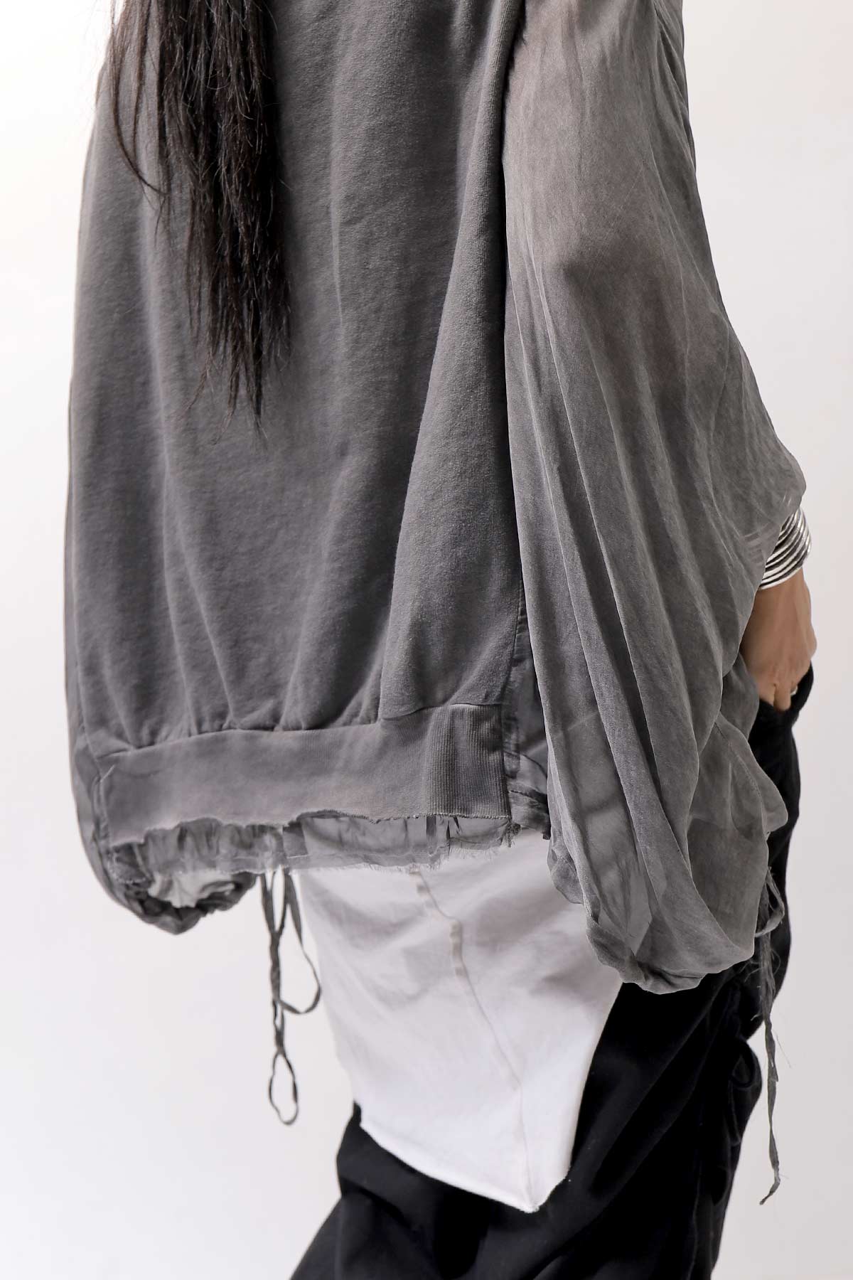 【sanctamuerte】 COTTON SWEAT &amp; SILK CHIFFON SLEEVE TOP SM71_ANTRACITE