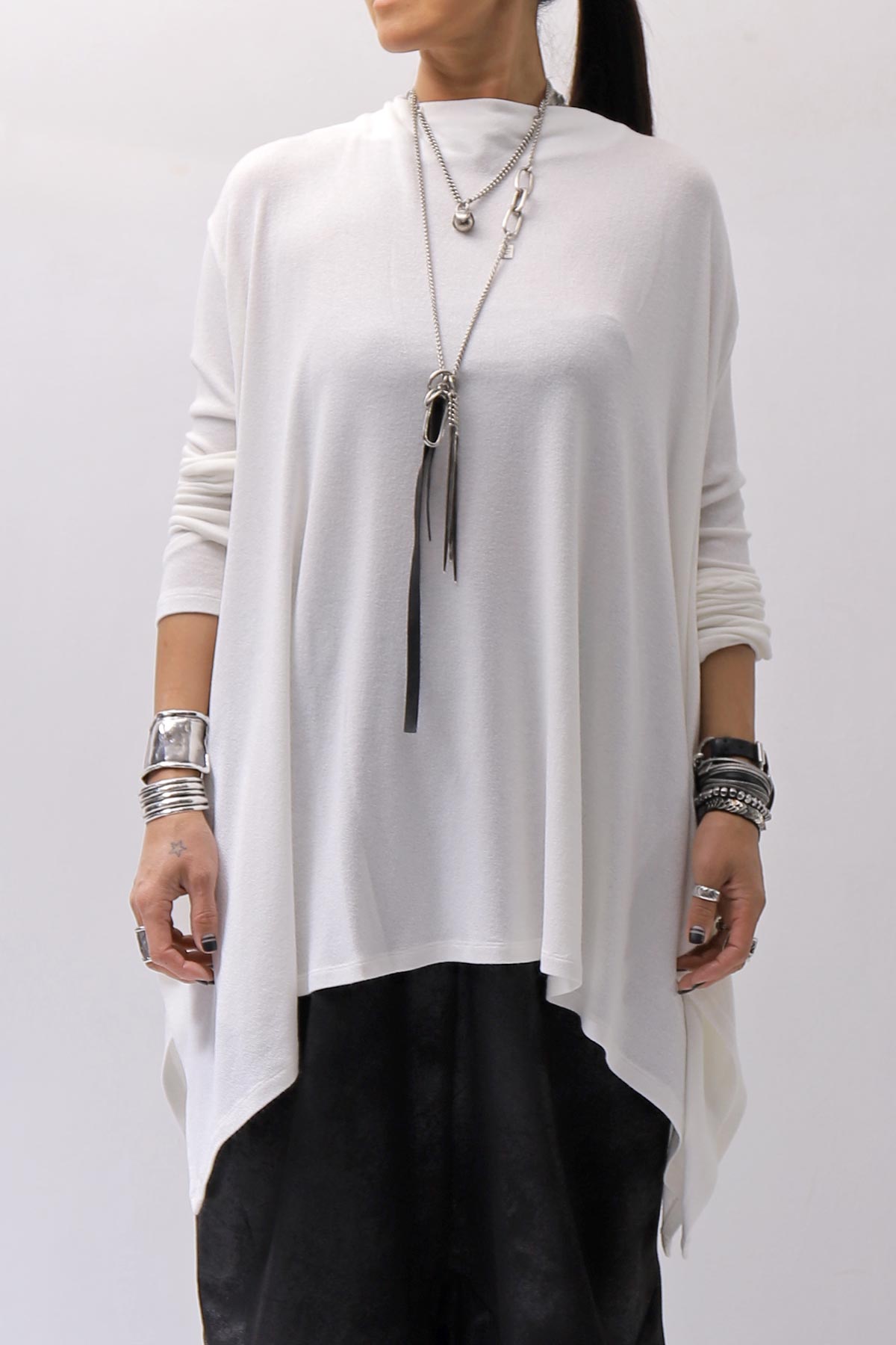 【NOSTRASANTISSIMA】 ASYMMETRY VISCOSE&amp;SILK LIGHT SWEATER TOP M122_WHITE