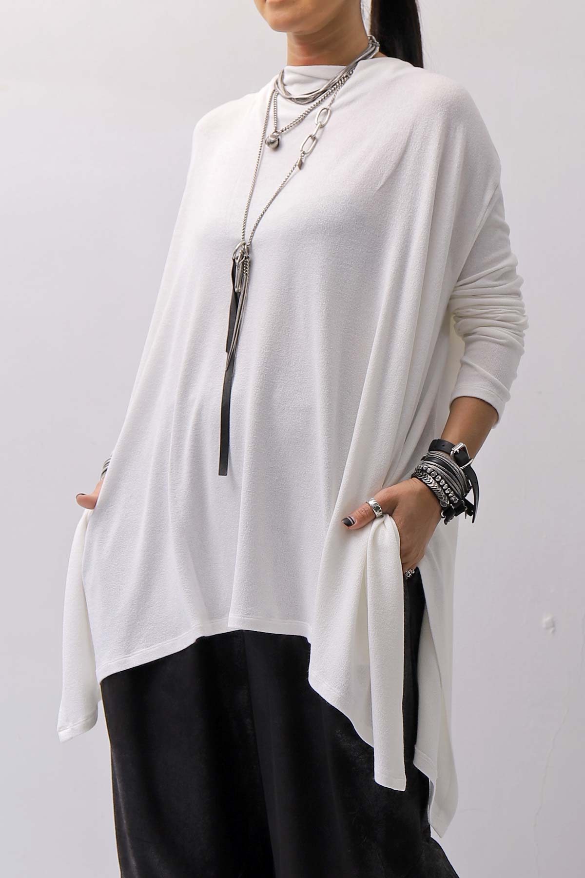 【NOSTRASANTISSIMA】 ASYMMETRY VISCOSE&amp;SILK LIGHT SWEATER TOP M122_WHITE