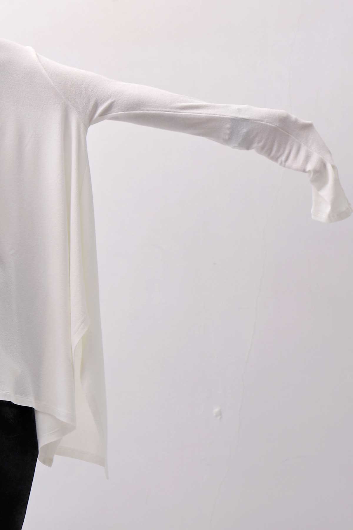 【NOSTRASANTISSIMA】 ASYMMETRY VISCOSE&amp;SILK LIGHT SWEATER TOP M122_WHITE