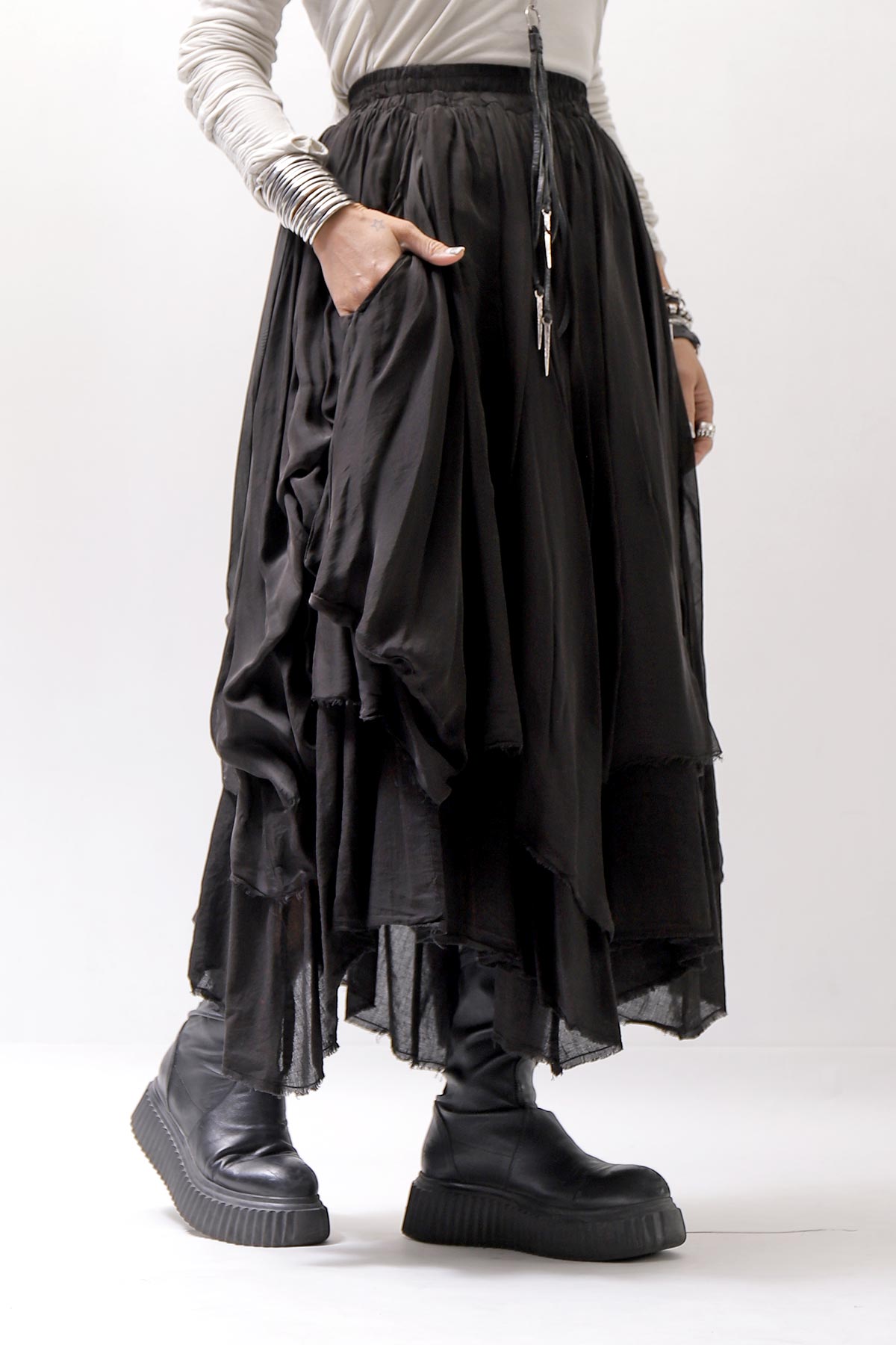 【sanctamuerte】 LAYERED ASYMMETRY SKIRT SM33_BLACK