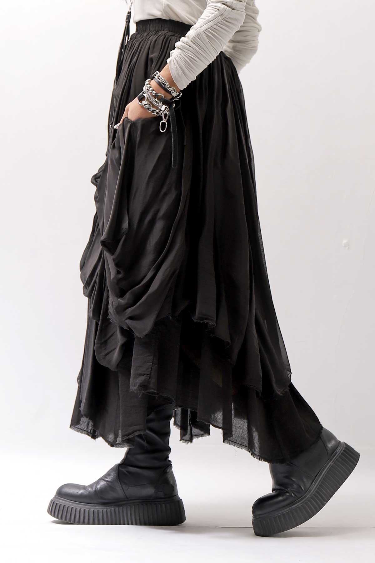 【sanctamuerte】 LAYERED ASYMMETRY SKIRT SM33_BLACK