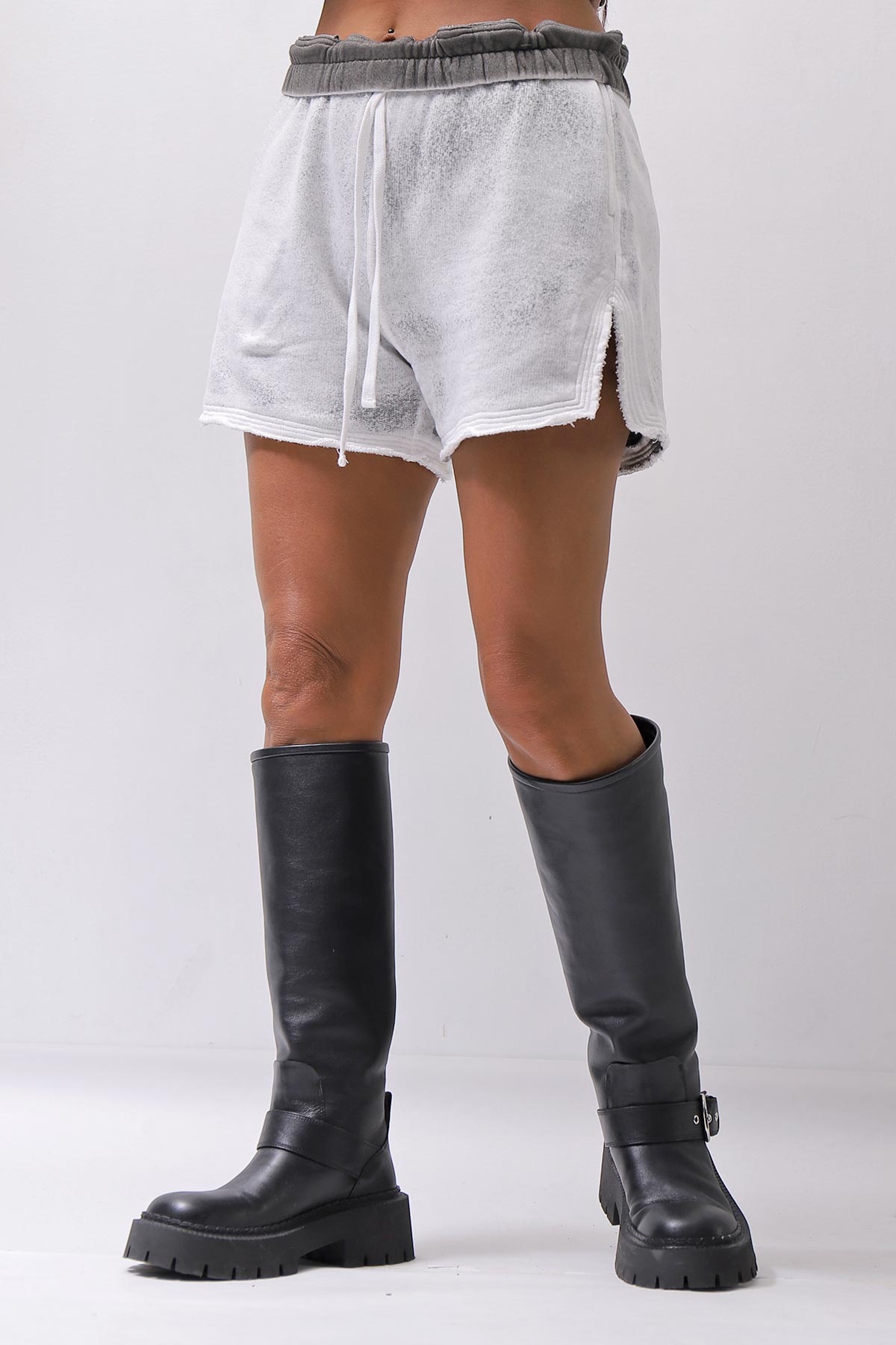 【thom/krom】 LIGHT SWEAT SIDE-CUT SHORTS WST432_SPRAY GREY
