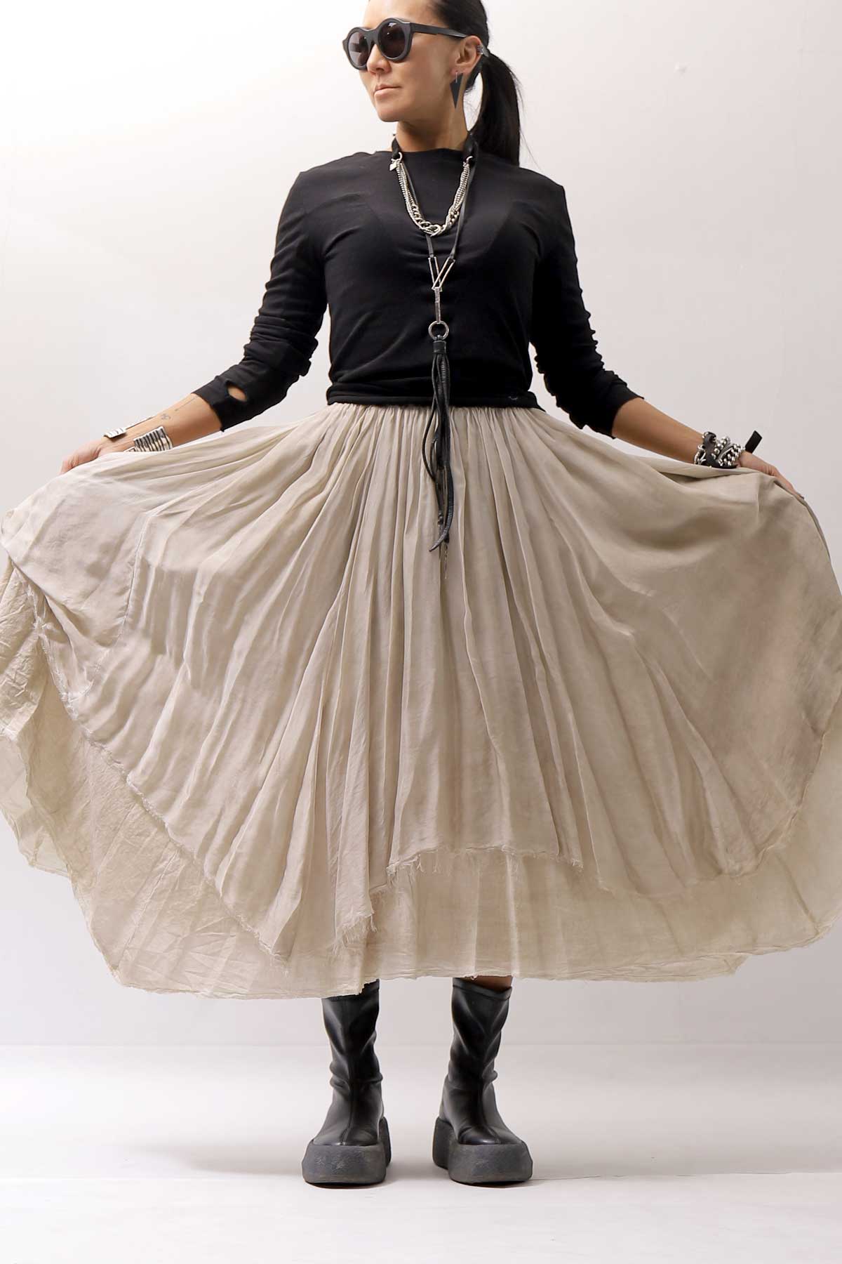 【sanctamuerte】 LAYERED ASYMMETRY SKIRT SM33_SAND SHELL