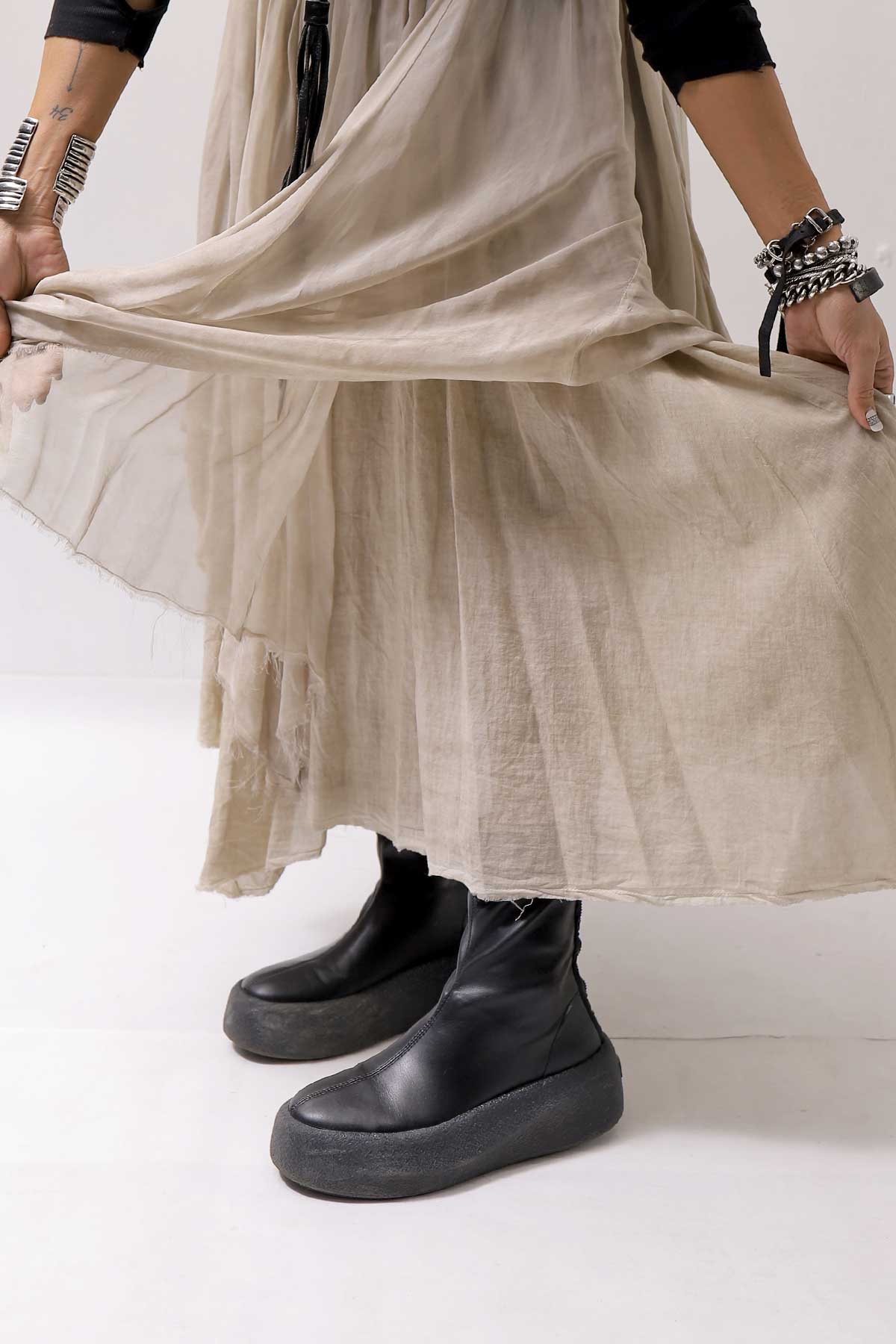 【sanctamuerte】 LAYERED ASYMMETRY SKIRT SM33_SAND SHELL