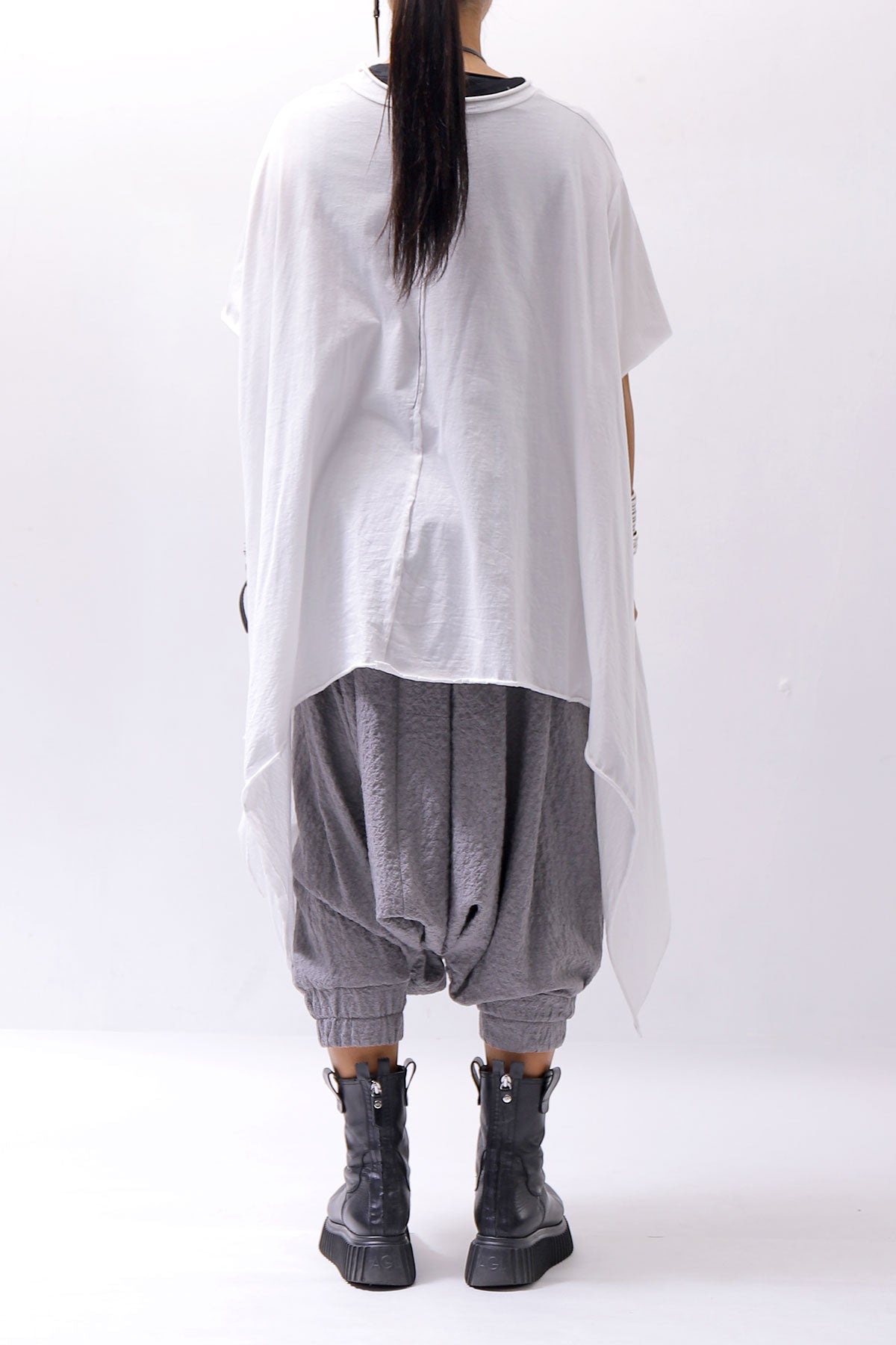 【studio b3】 UNISEX ASYMMETRY COTTON HALF SLEEVE TOP CB1317/M_WHITE