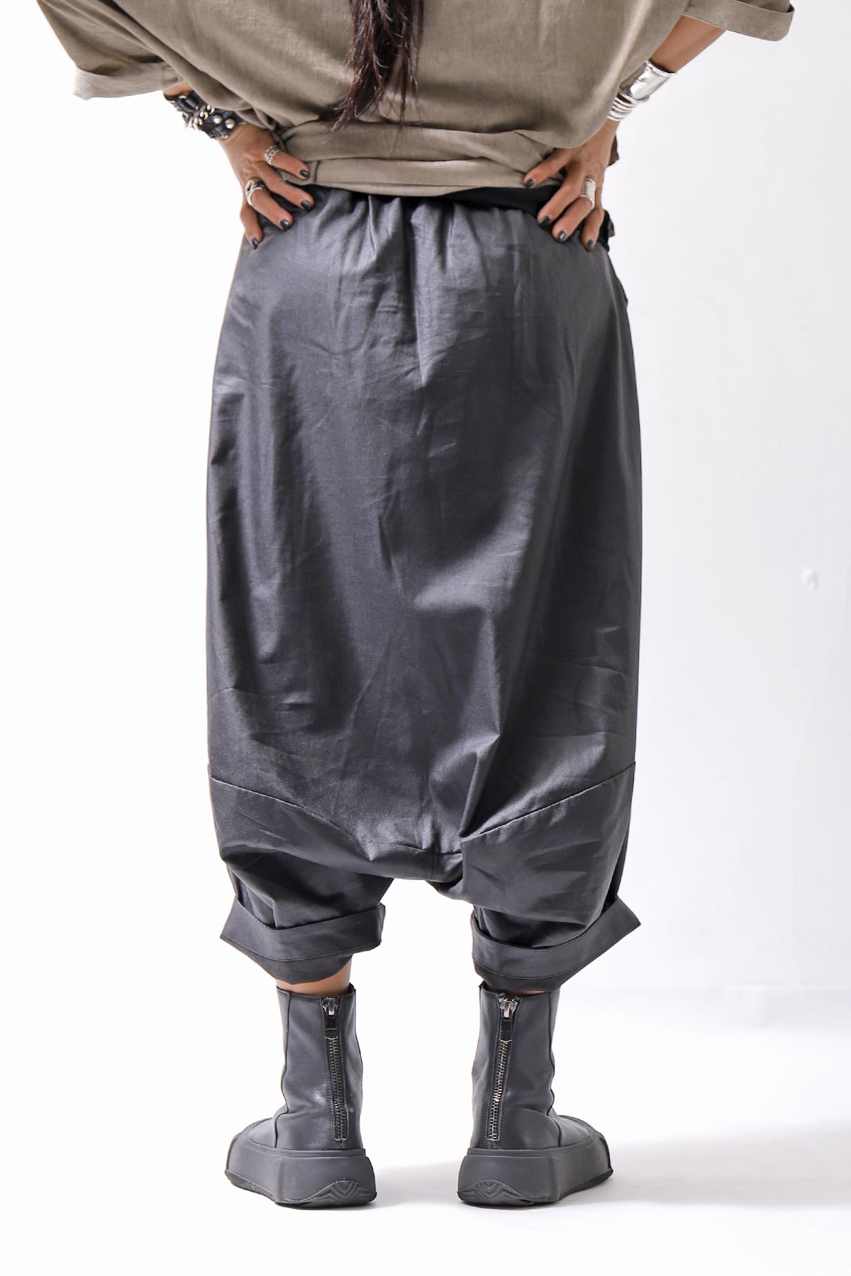 【studio b3】 UNSEX COATED LINEN＆BAMBOO BOX SARROUEL PANTS NB2123_BLACK