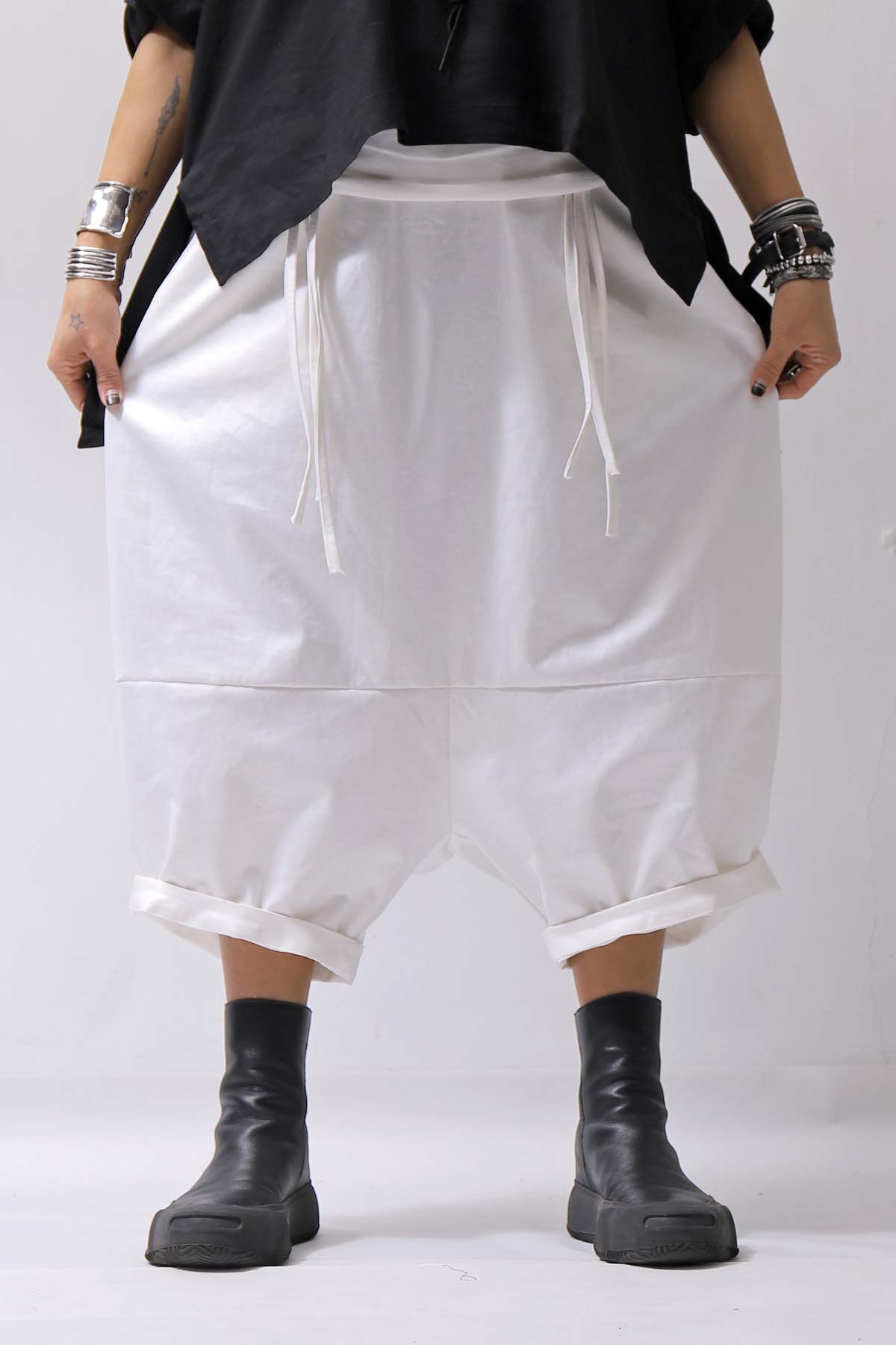 【studio b3】 UNSEX COATED LINEN＆BAMBOO BOX SARROUEL PANTS NB2123_WHITE