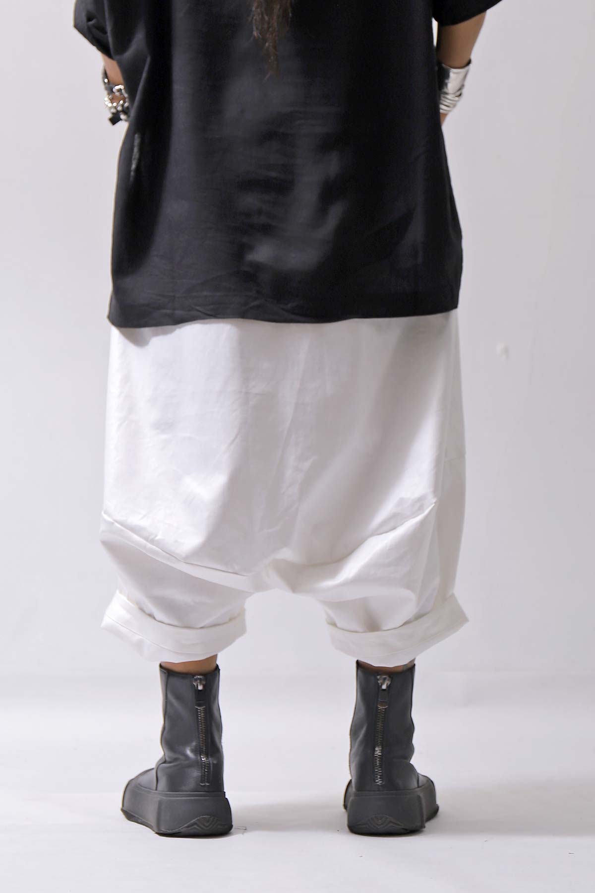【studio b3】 UNSEX COATED LINEN＆BAMBOO BOX SARROUEL PANTS NB2123_WHITE
