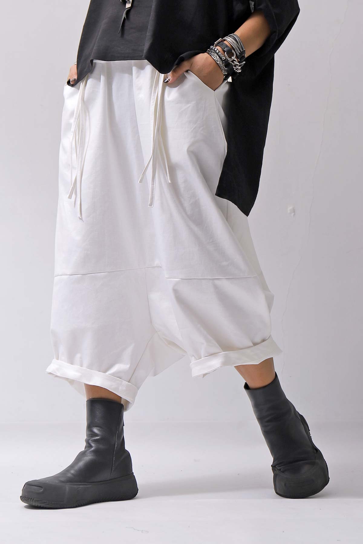 【studio b3】 UNSEX COATED LINEN＆BAMBOO BOX SARROUEL PANTS NB2123_WHITE