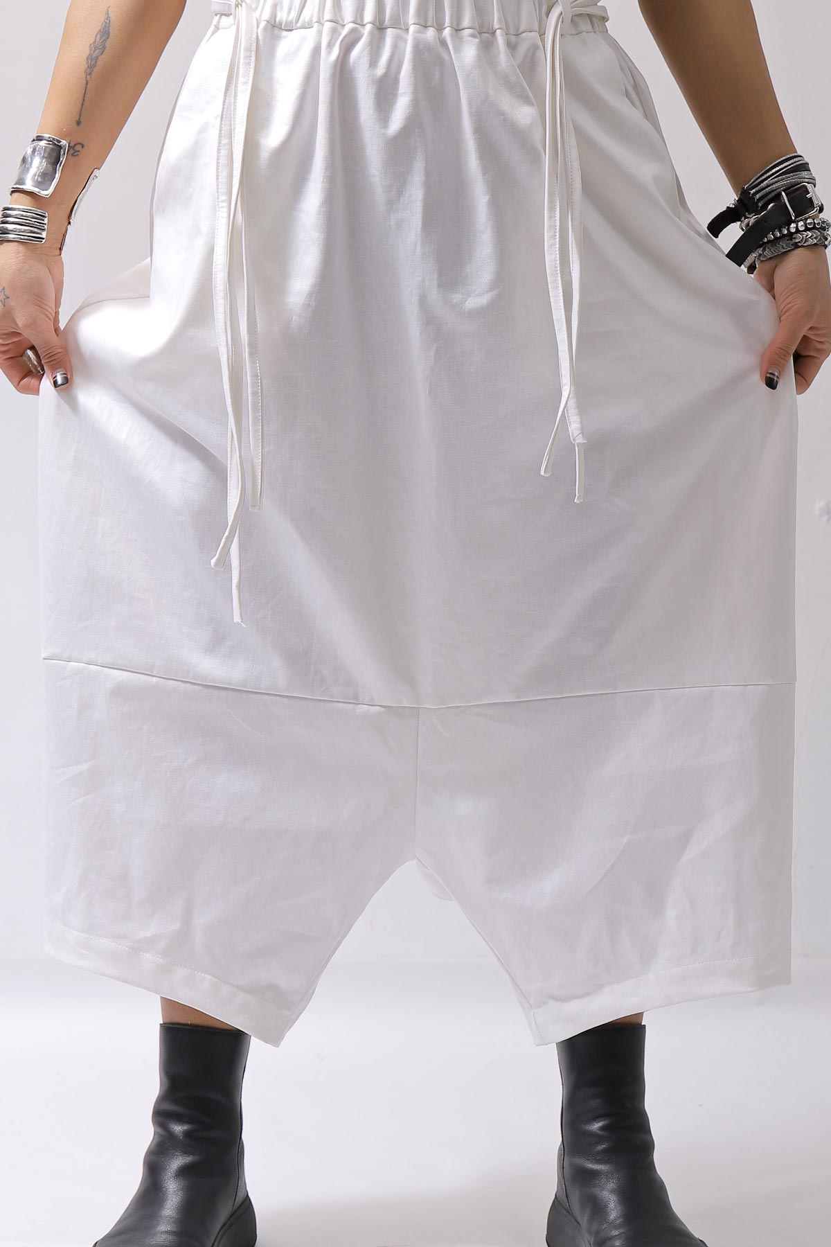 【studio b3】 UNSEX COATED LINEN＆BAMBOO BOX SARROUEL PANTS NB2123_WHITE
