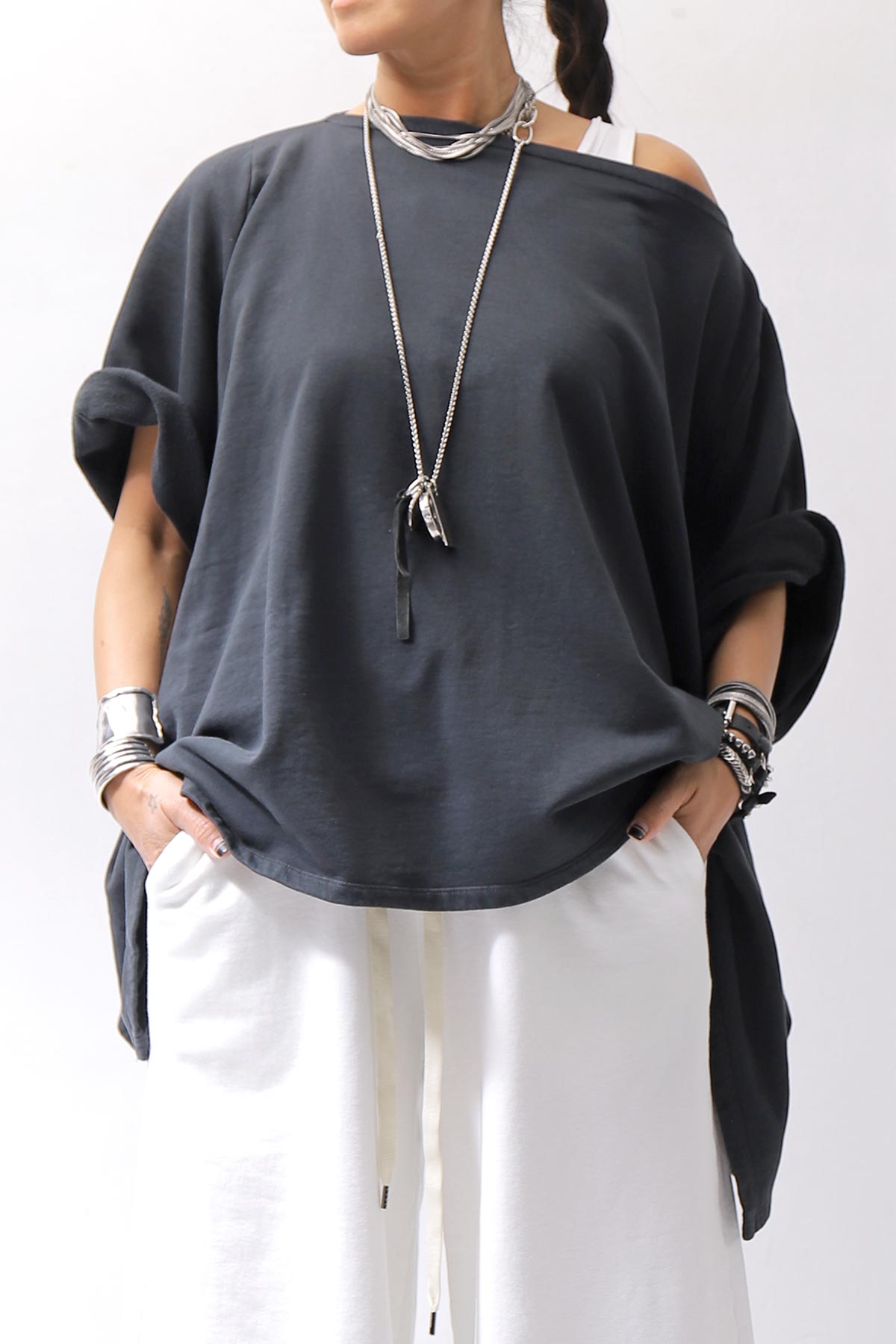 【NOSTRASANTISSIMA】 ASYMMETRY SWEAT COTTON WIDE TOPS FM139_BLACK