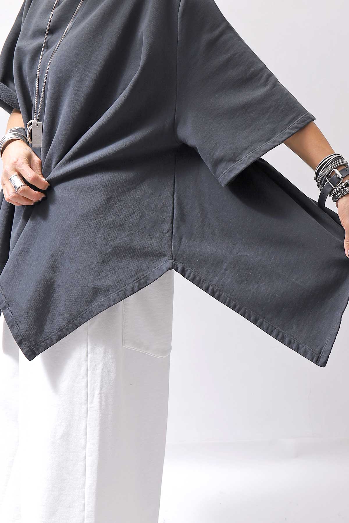 【NOSTRASANTISSIMA】 ASYMMETRY SWEAT COTTON WIDE TOPS FM139_BLACK