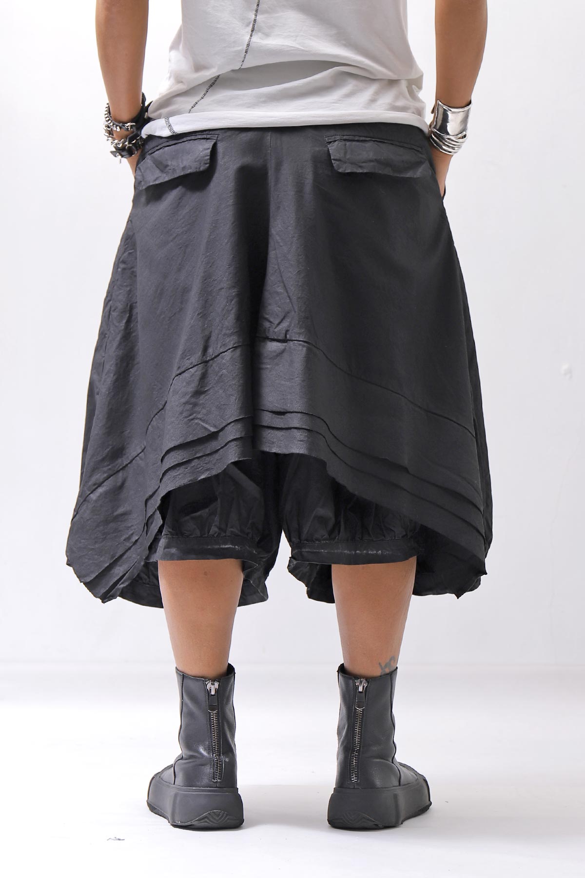 【RUNDHOLZ】 UNISEX BACK FLAP BALOON SARROUEL PANTS _BLACK GLOSS