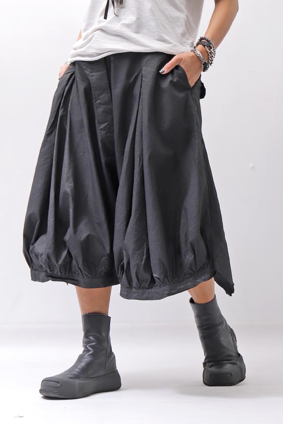 【RUNDHOLZ】 UNISEX BACK FLAP BALOON SARROUEL PANTS _BLACK GLOSS