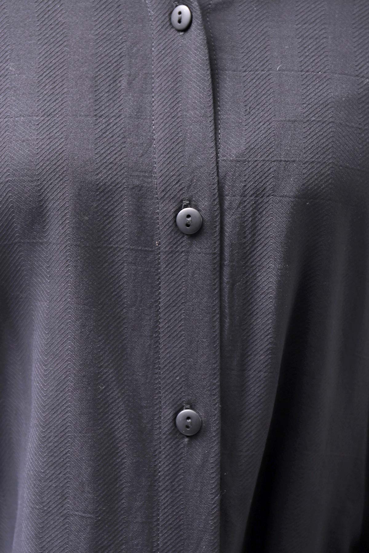 【studio b3】 OVERSIZED BACK BUTTON SHIRT TOP NB2070_BLACK
