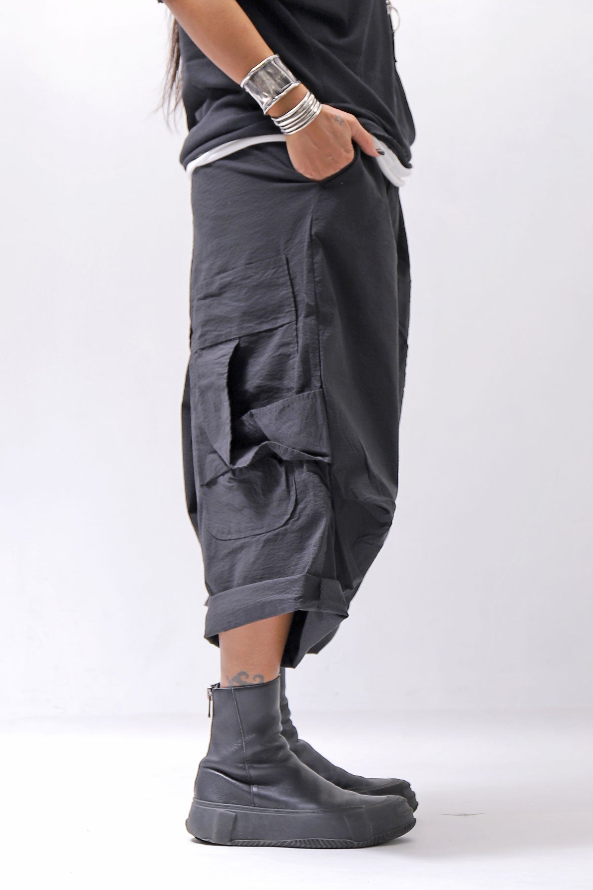 【RUNDHOLZ】 UNISEX STRETCH BIG POCKETS WIDE PANTS _BLACK
