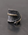 【Rusty Thought】 BLACK SILVER FEATHER & GOLD RING_RT03